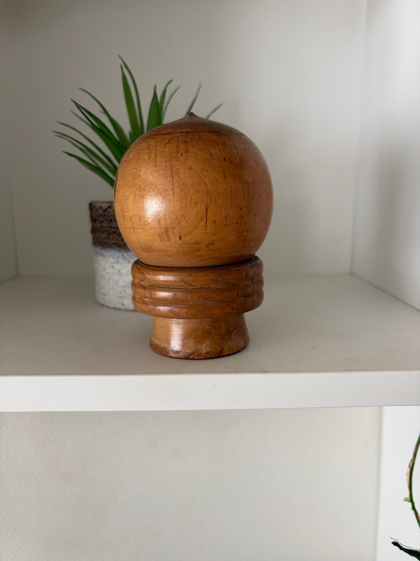 Vintage Sosaku kokeshi most probaly by Ikuyoshi Yokozuka