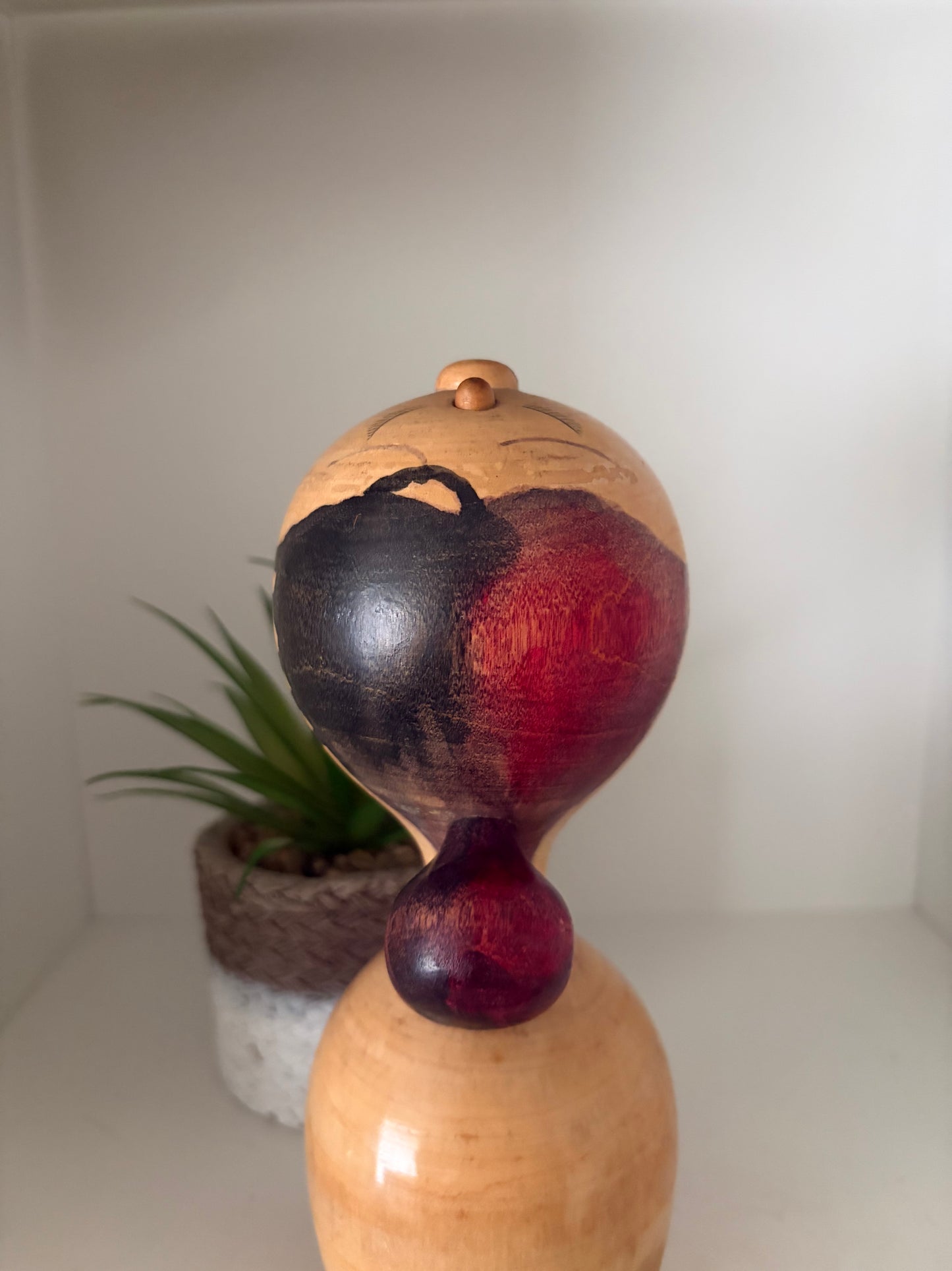 Exclusive Sosaku kokeshi by Tanaka Harumasa (1916-1966)