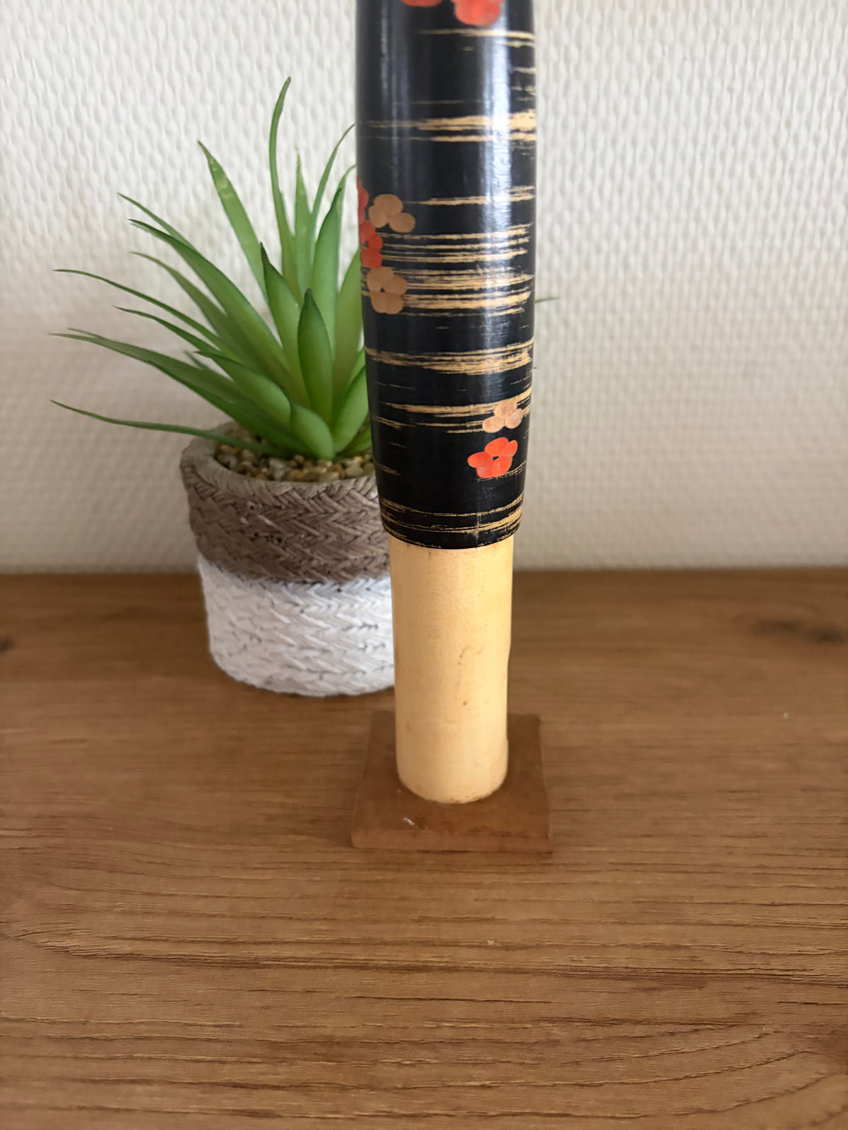 Rare Vintage Sosaku kokeshi by Takanashi Hanpuushi