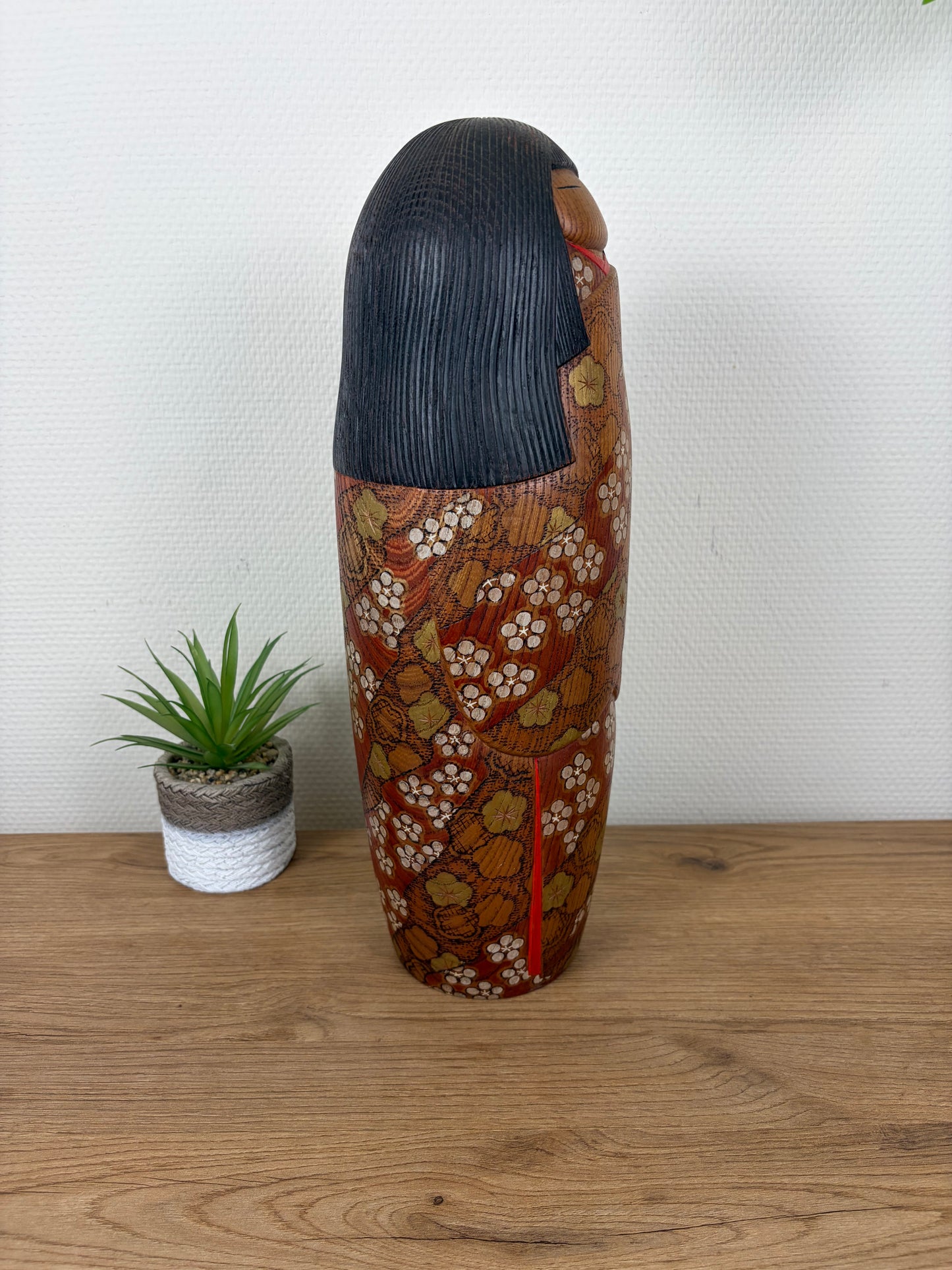 Exclusive vintage kokeshi by Miyagawa Kunio (1933-)