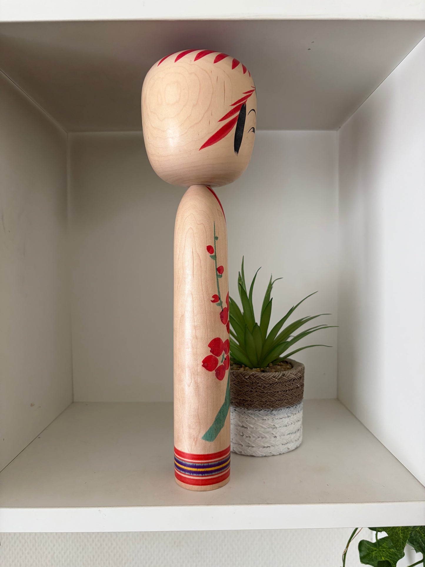 Lovely vintage Togatta kokeshi by Sato Tomio