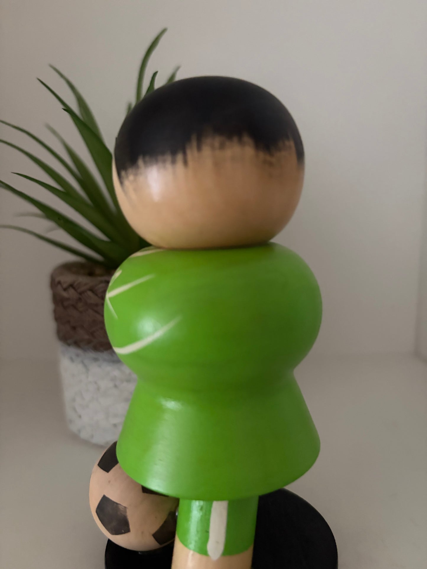 Vintage Sosaku kokeshi by Aoki Ryoka (1931-)