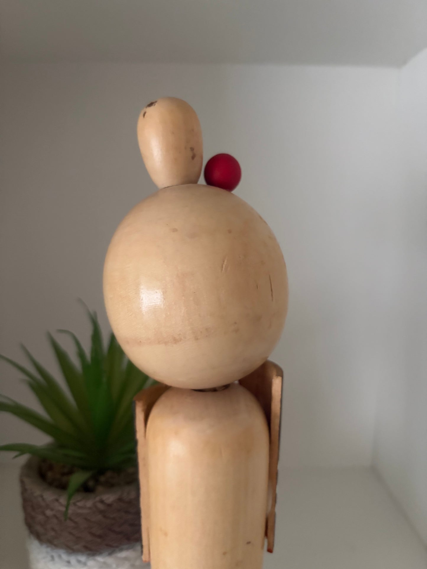 Elegant Vintage Sosaku kokeshi