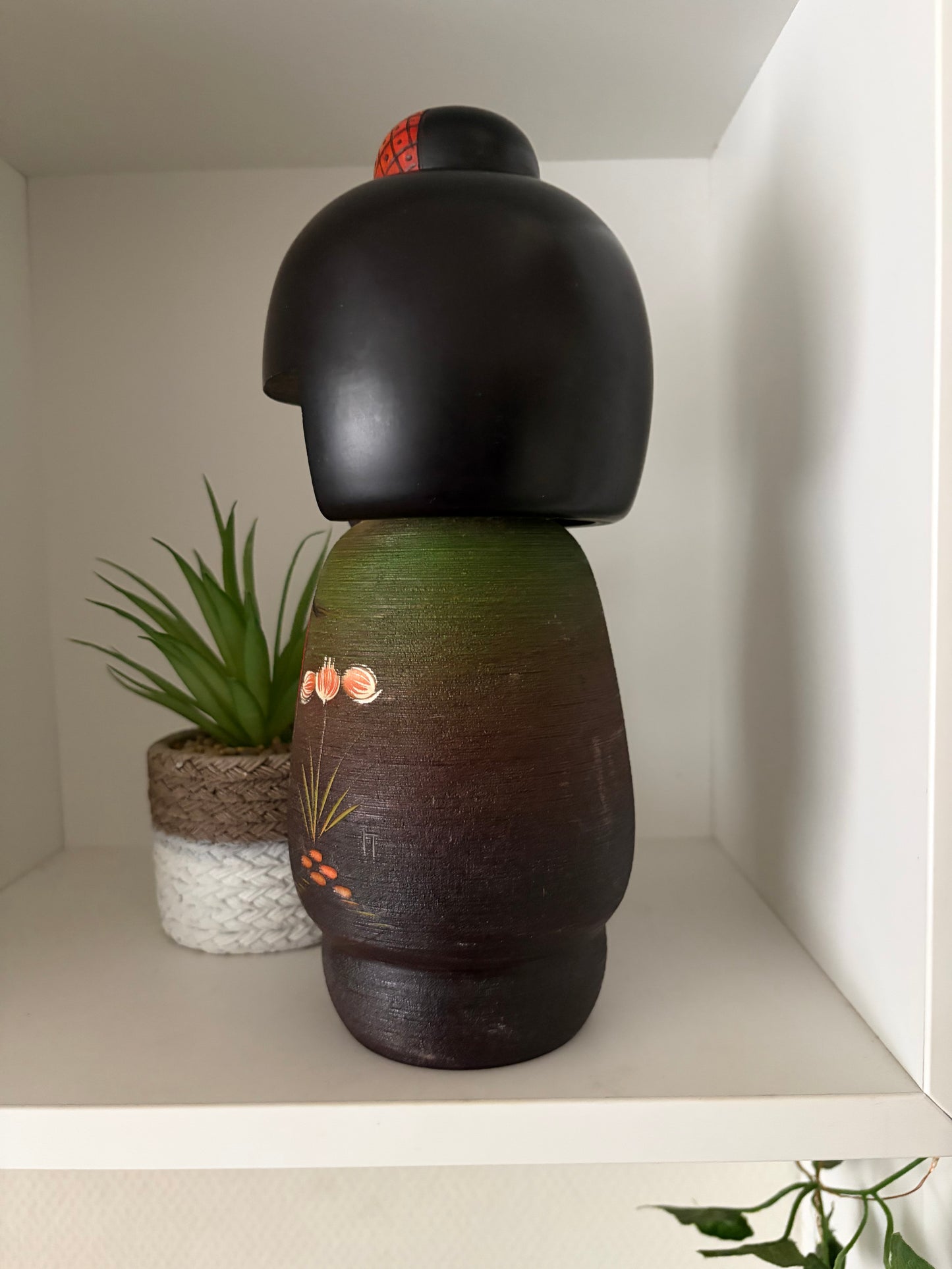 Vintage Gumma kokeshi by Masae Fujikawa (1942-2015)- 27cm