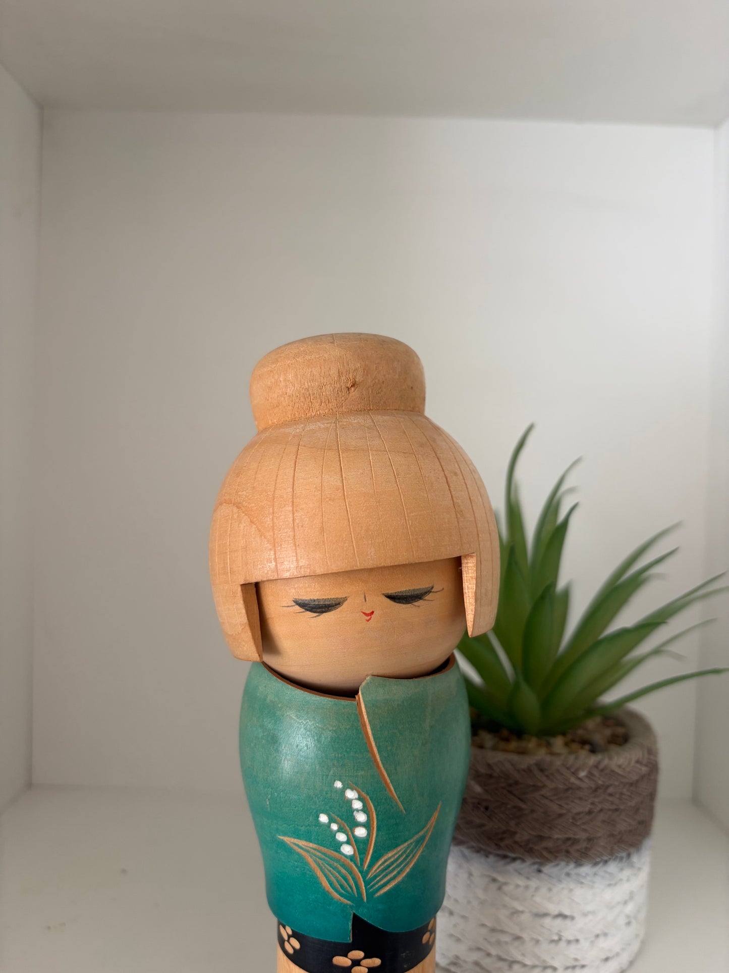 Vintage Sosaku kokeshi by Miyagawa Kunio (1933-)