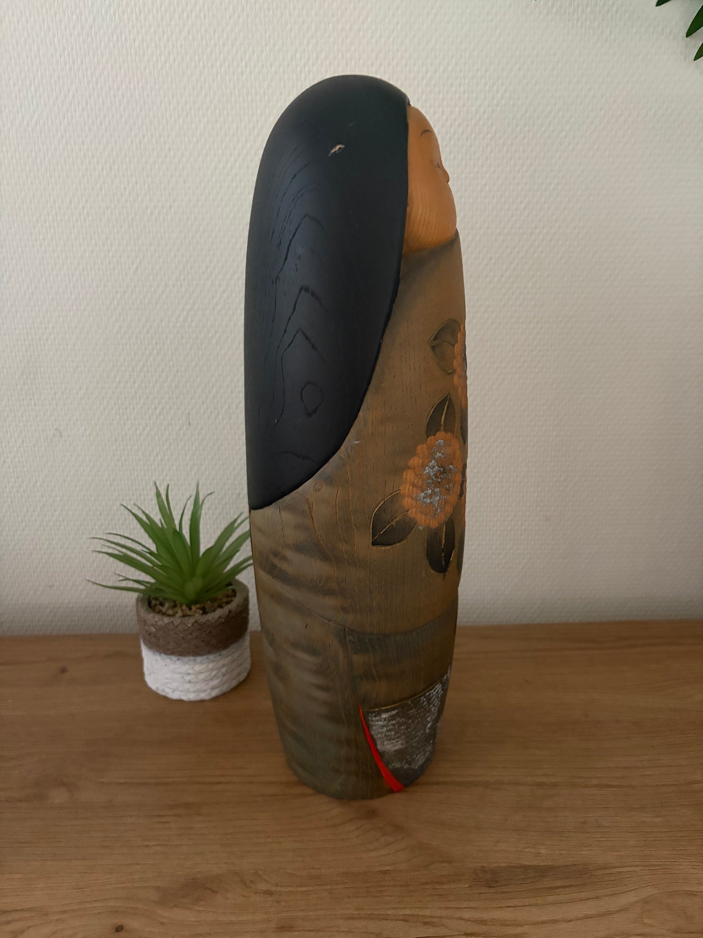 Exclusive Sosaku kokeshi by Aoki Ryoka (1931-) 41,5cm