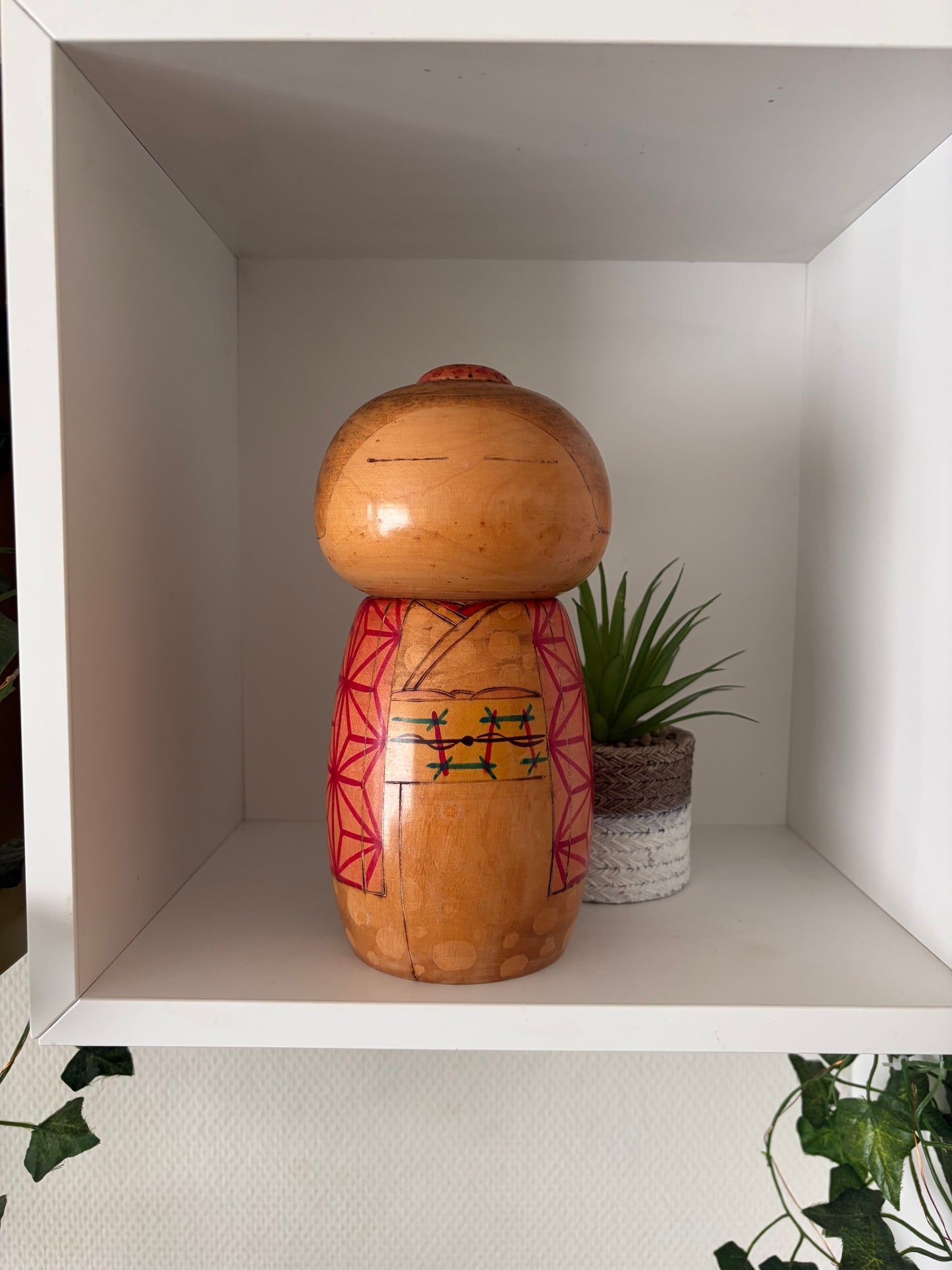 Rare Vintage Sosaku kokeshi by Toa Sekiguchi (1942-)