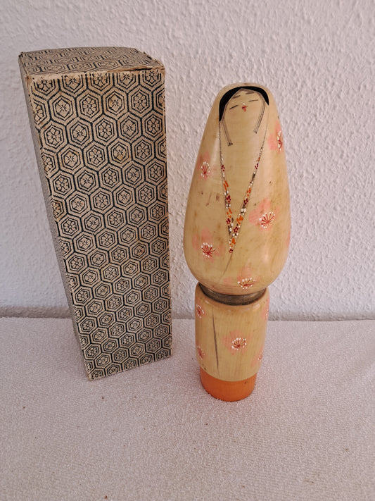 Vintage rare Sosaku Kokeshi made by Hajime Takahashi (1918-2002)