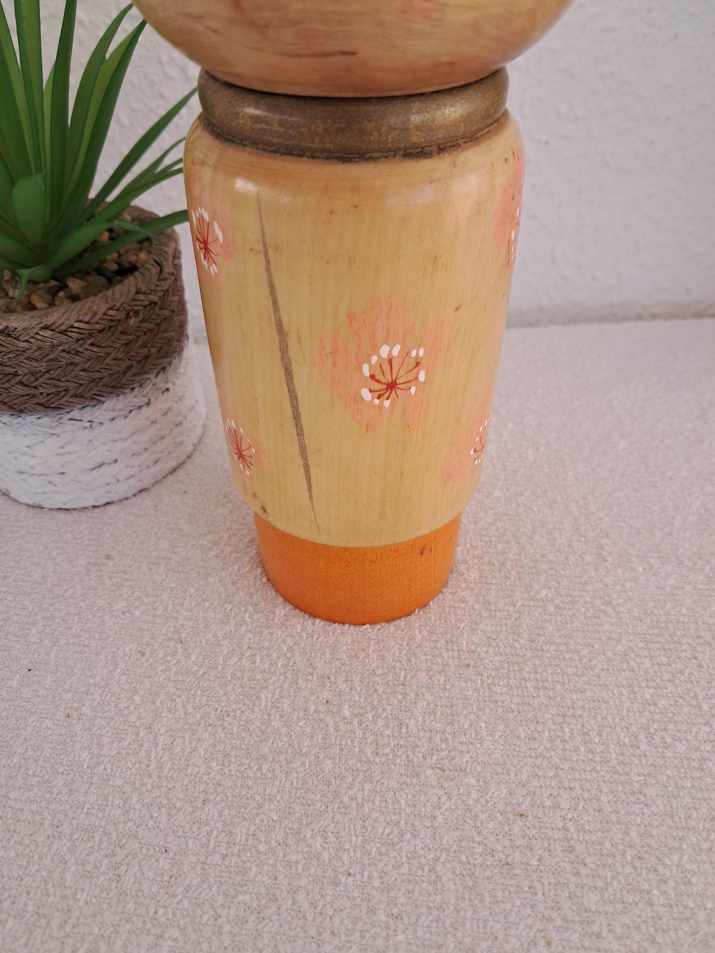 Vintage rare Sosaku Kokeshi made by Hajime Takahashi (1918-2002)