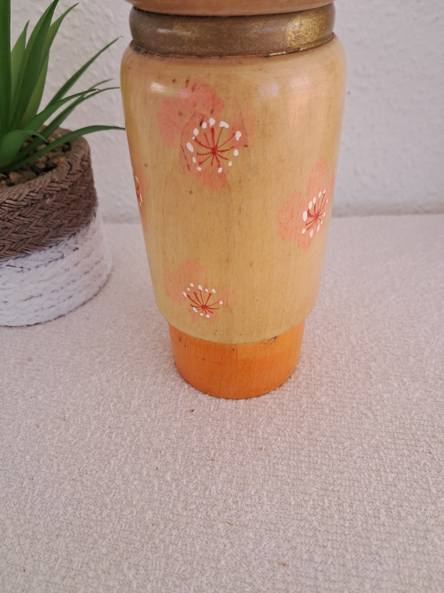 Vintage rare Sosaku Kokeshi made by Hajime Takahashi (1918-2002)