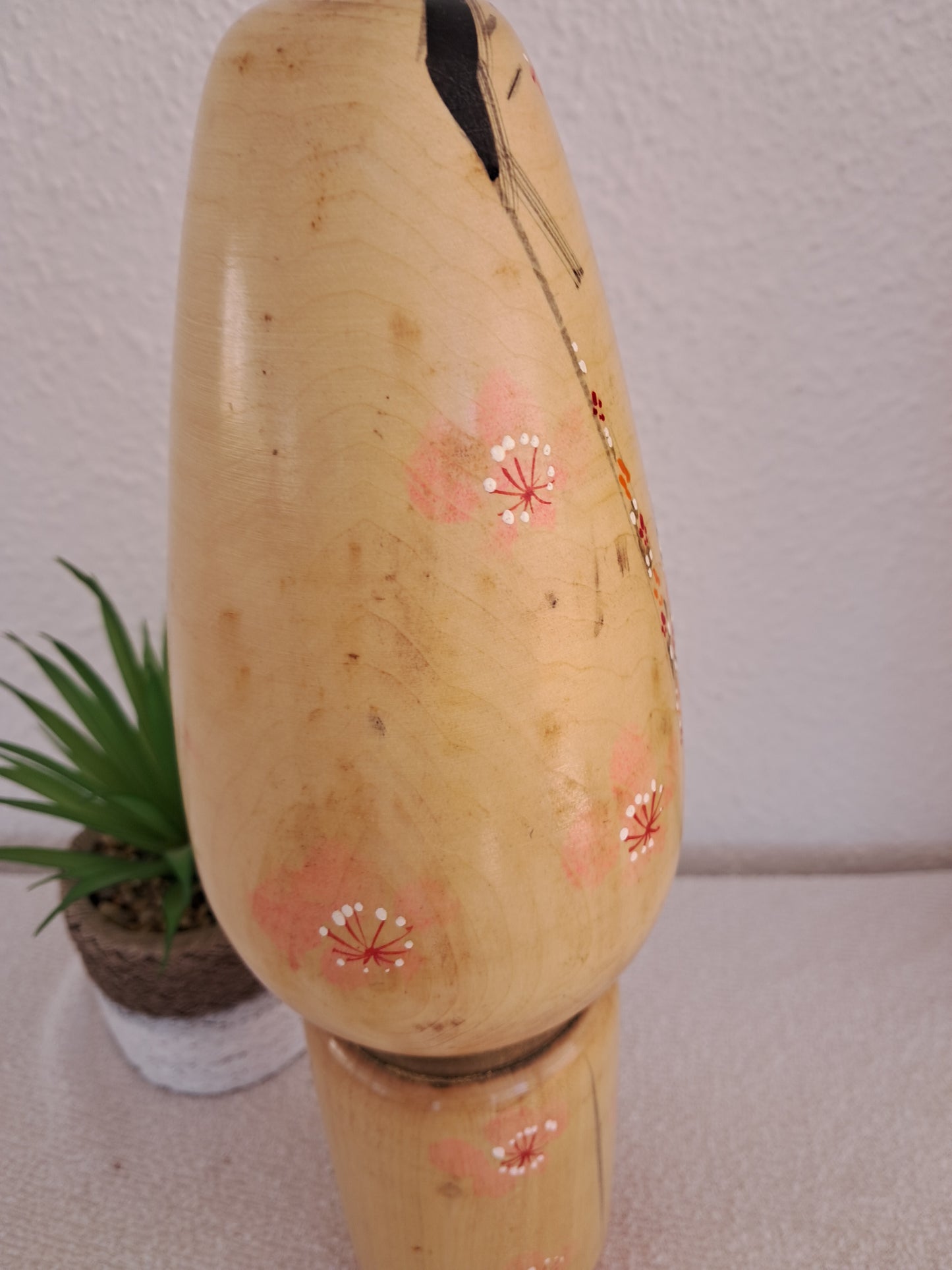 Vintage rare Sosaku Kokeshi made by Hajime Takahashi (1918-2002)