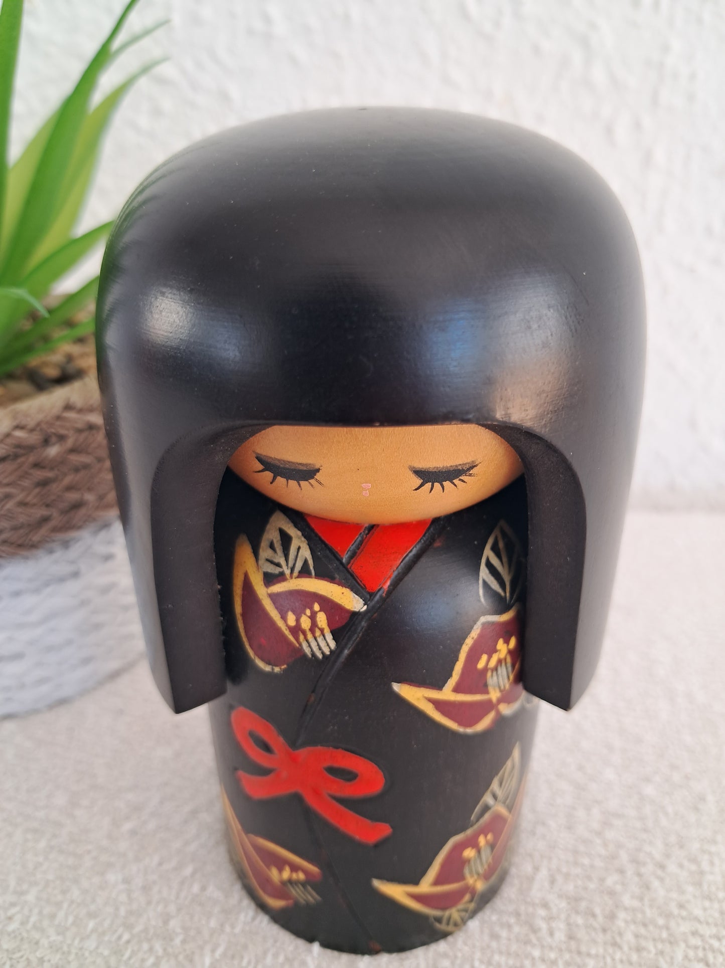 Vintage Sosaku Kokeshi made by Miyashita Hajime (1940-)