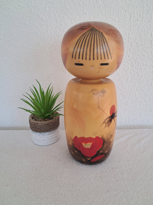 Rare sosaku Kokeshi made by Masao Watanabe (1917-2007)