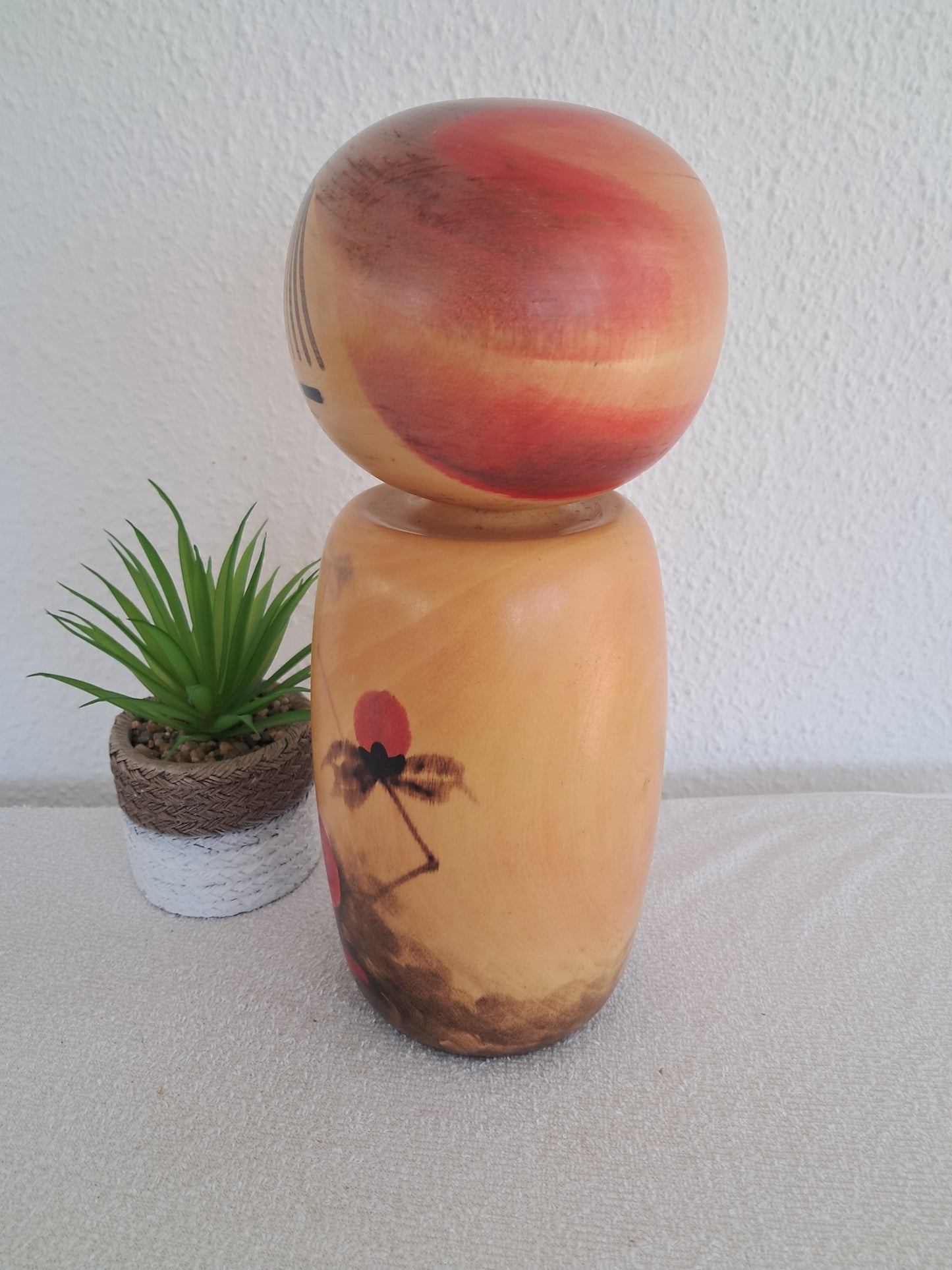 Rare sosaku Kokeshi made by Masao Watanabe (1917-2007)