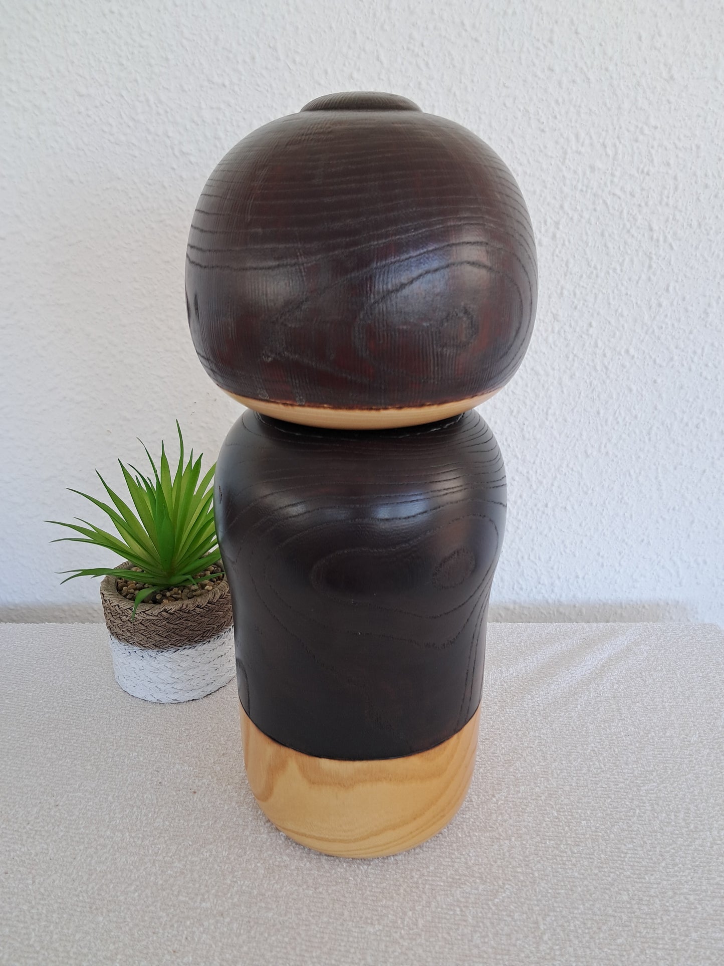 Exclusive Sosaku kokeshi made by Kishi Sadao(1932-1998) - With original box!