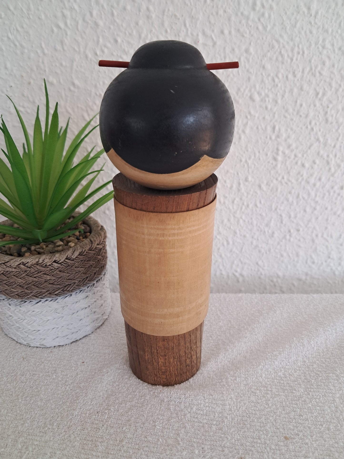 Award winning kokeshi made by Izumi Ueda