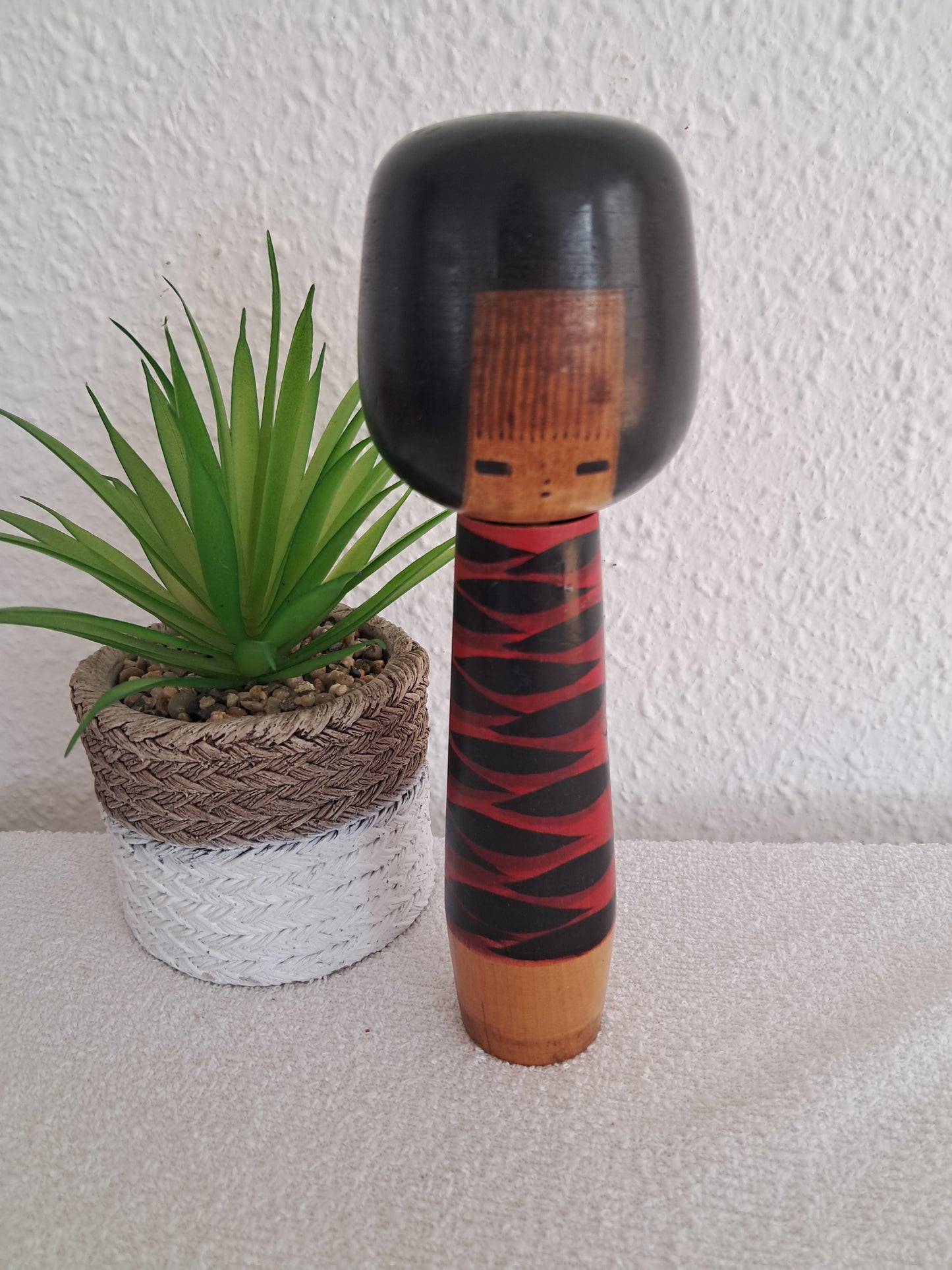 Exclusive Vintage Sosaku Kokeshi by Hideo Ishihara (1925-1999)