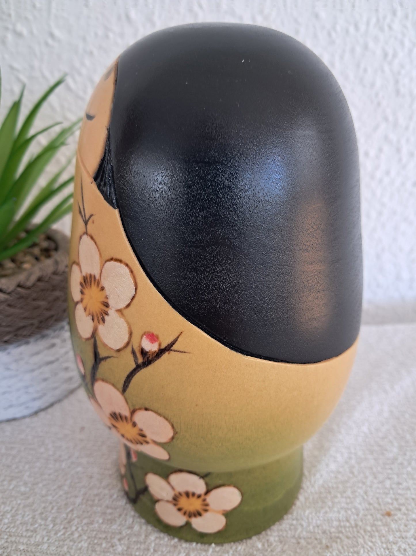 Exclusive Vintage Sosaku Kokeshi by Aoki Ryoka (1931-)