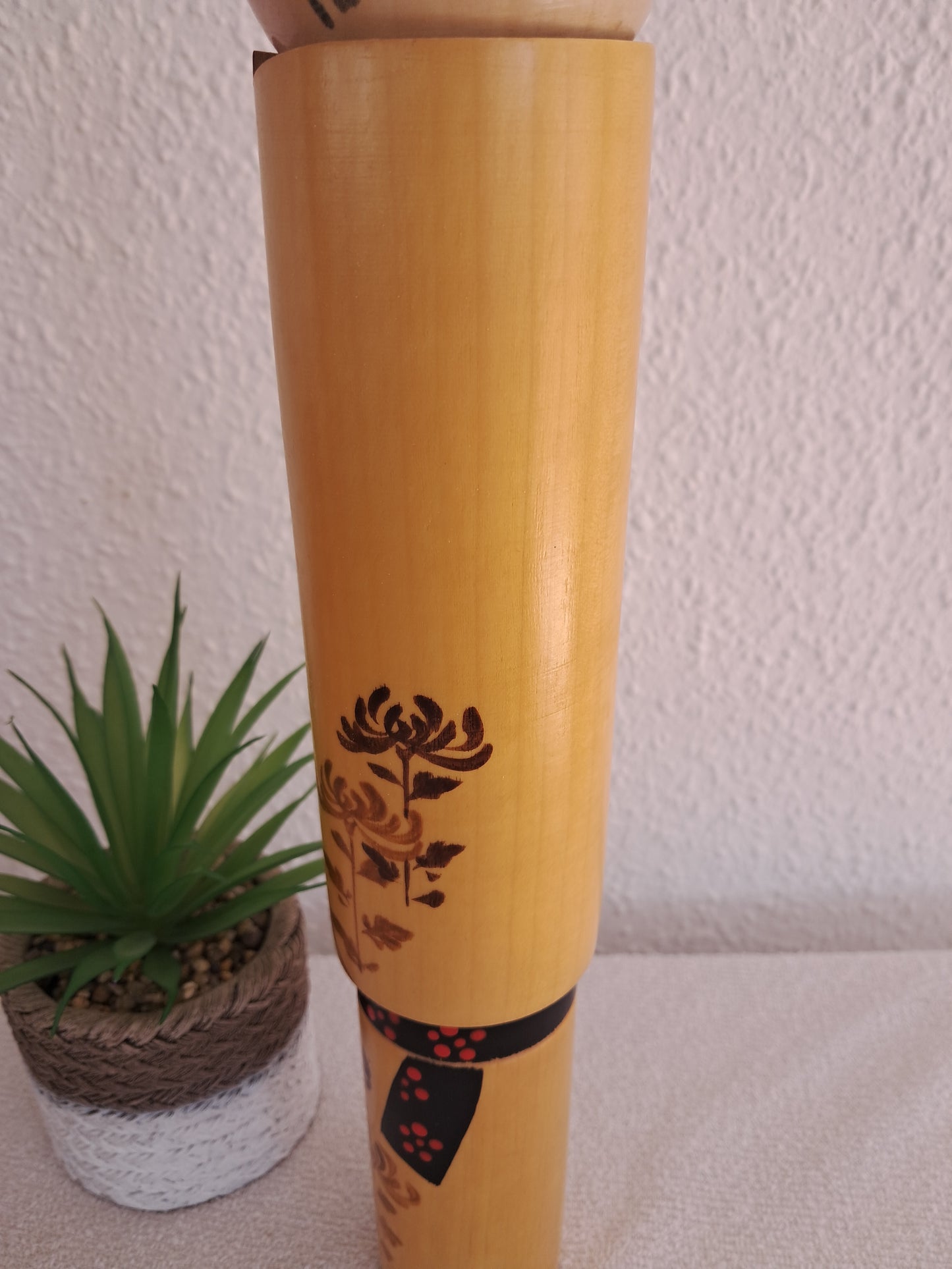 Exclusive elegant XL Sosaku Kokeshi By Sato Suigai (1920- )