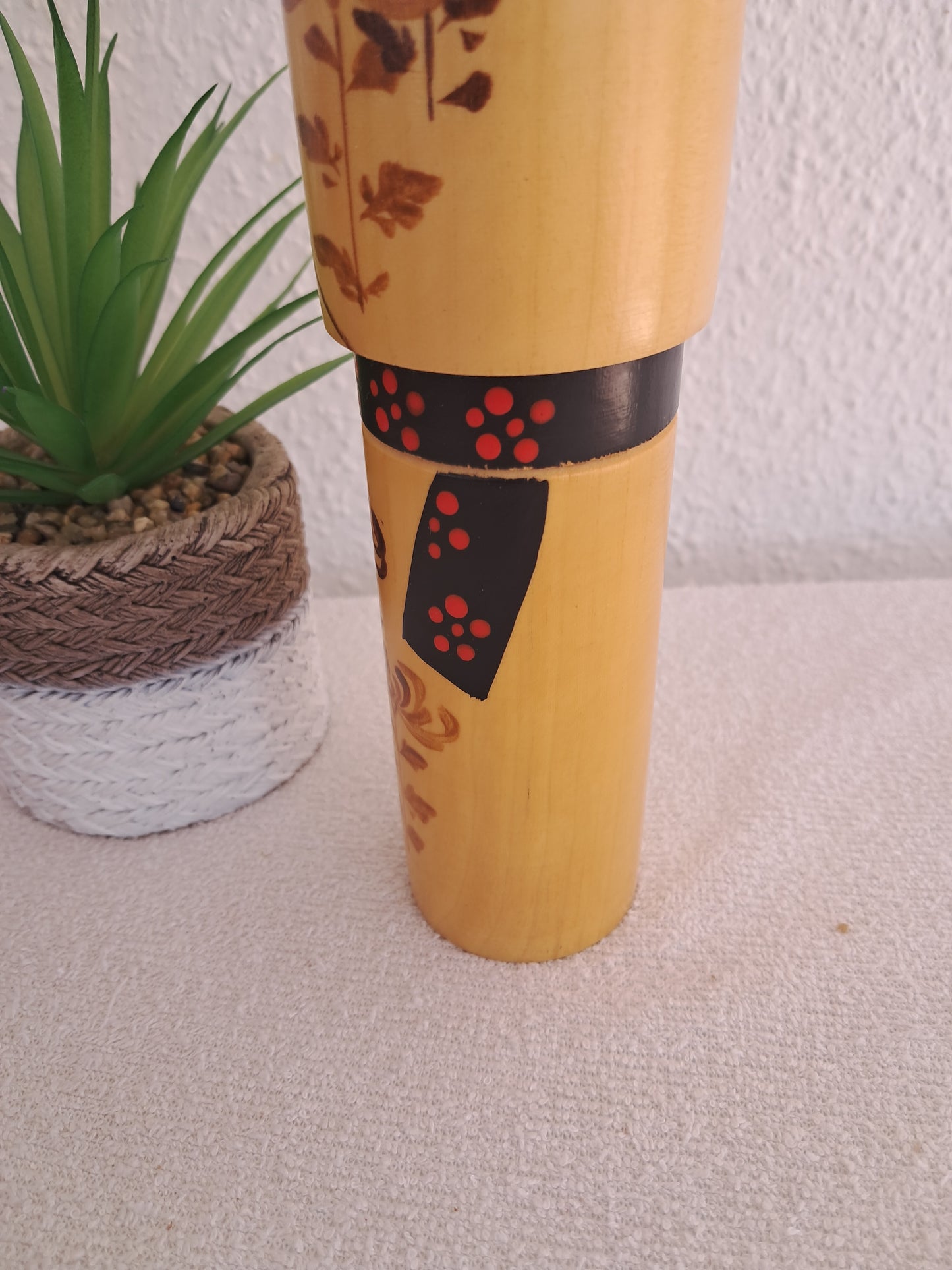 Exclusive elegant XL Sosaku Kokeshi By Sato Suigai (1920- )