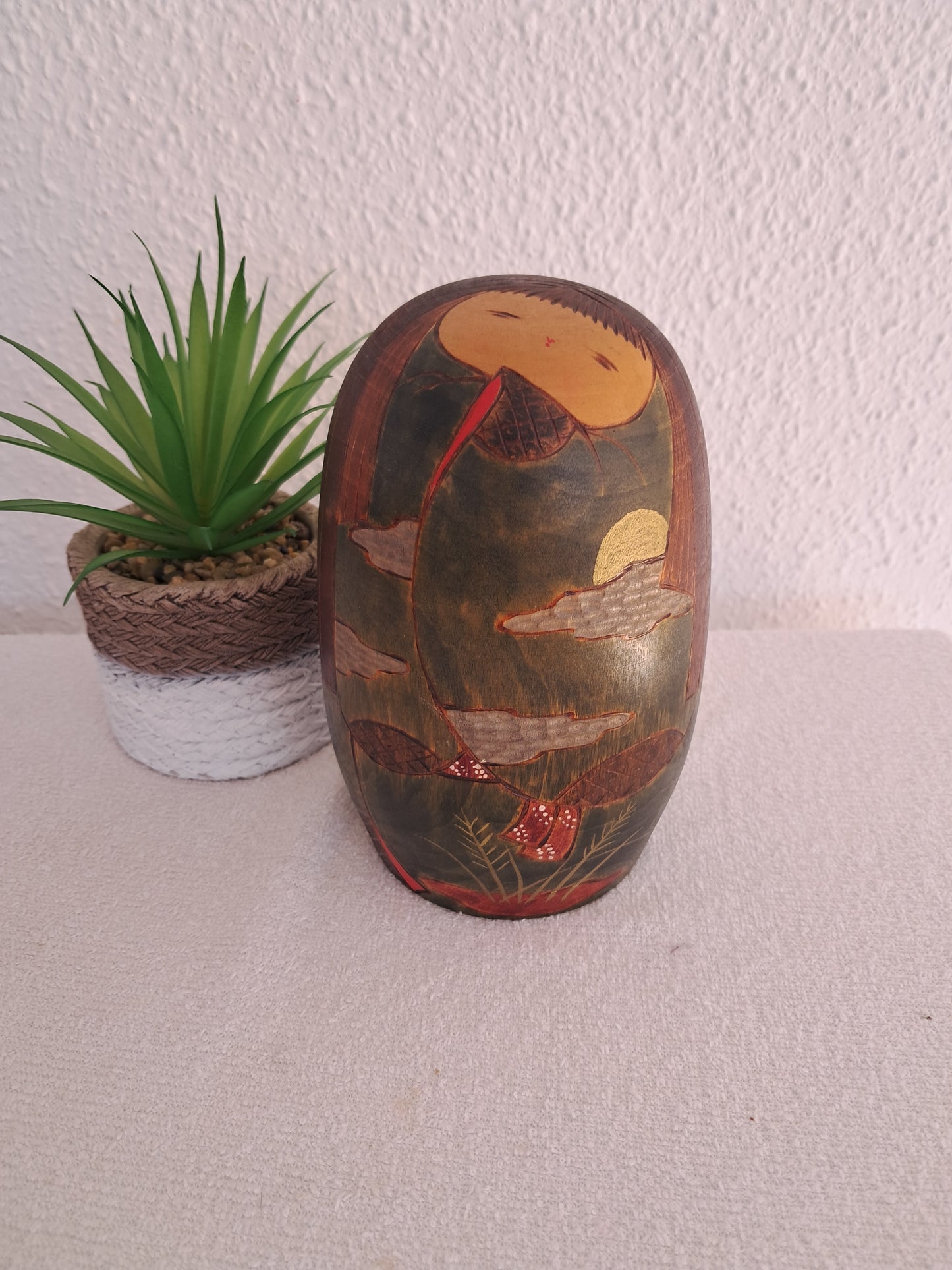 Vintage Sosaku kokeshi by Hajime Miyashita (1940-)