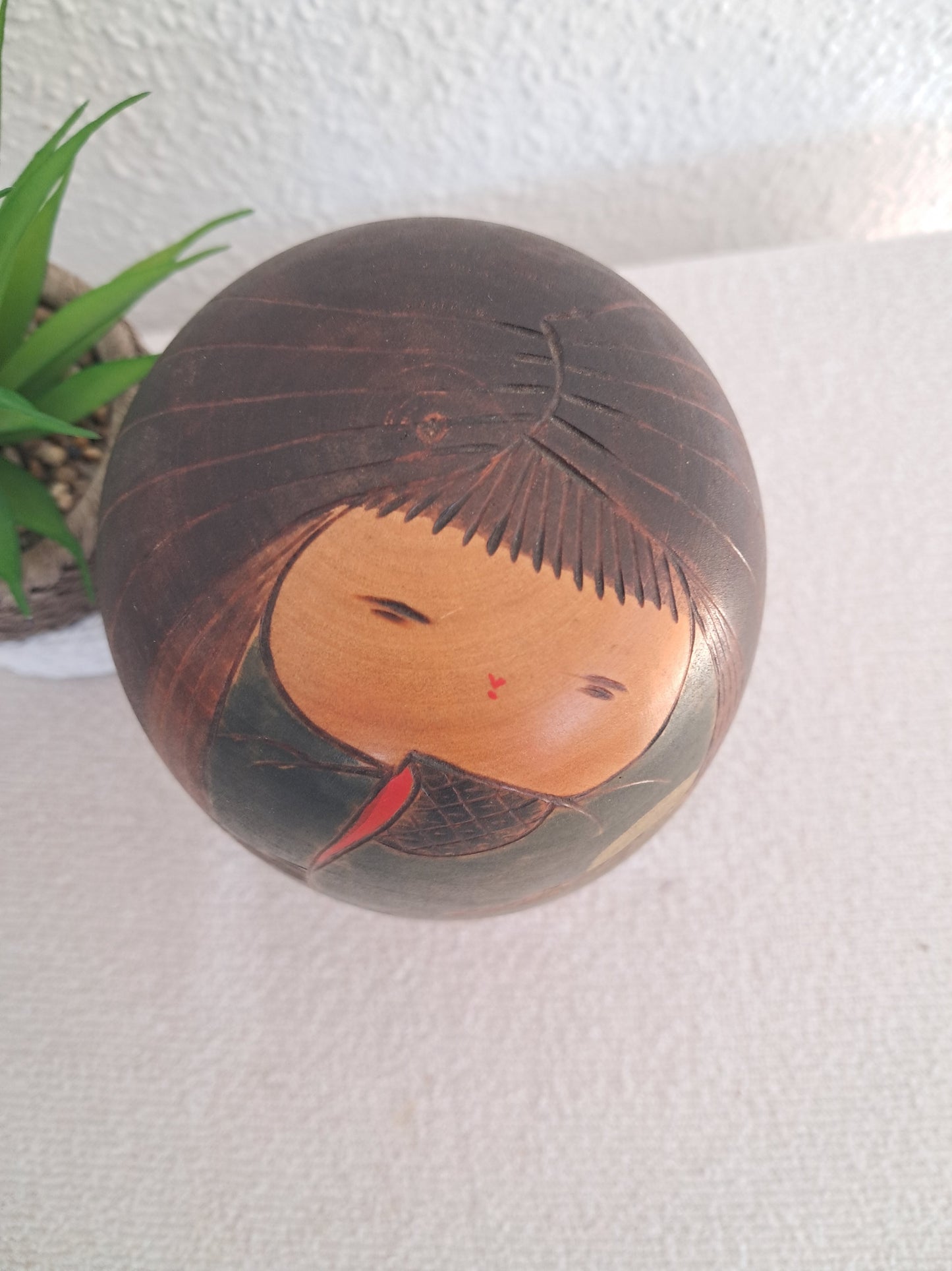 Vintage Sosaku kokeshi by Hajime Miyashita (1940-)