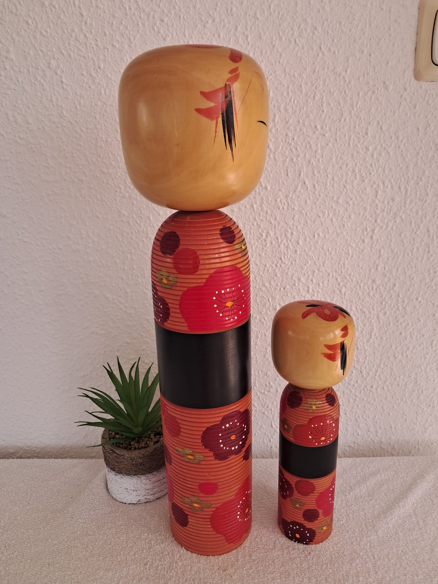 Exclusive Pair of Vintage Creative Kokeshi By Takahashi Akinori (1957 - )