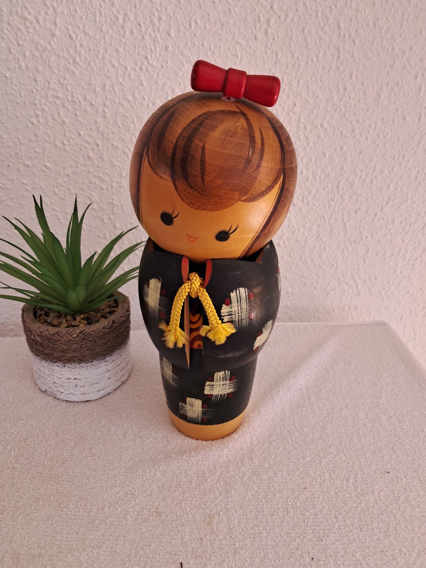 Vintage Gumma Kokeshi by Miyashita Hajime (1940-)