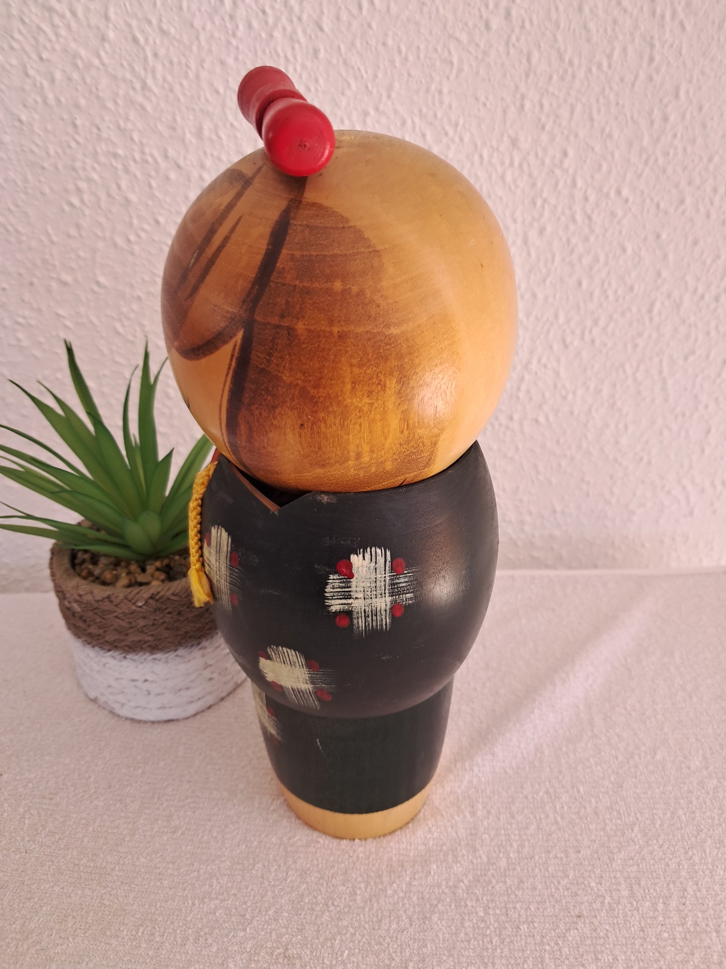 Vintage Gumma Kokeshi by Miyashita Hajime (1940-)