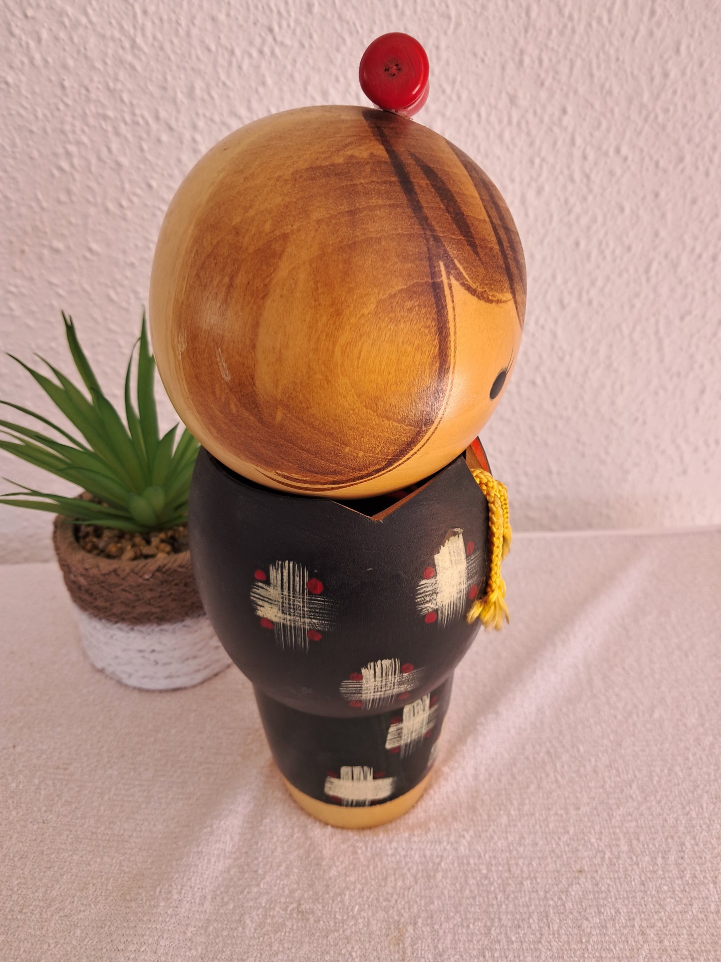 Vintage Gumma Kokeshi by Miyashita Hajime (1940-)