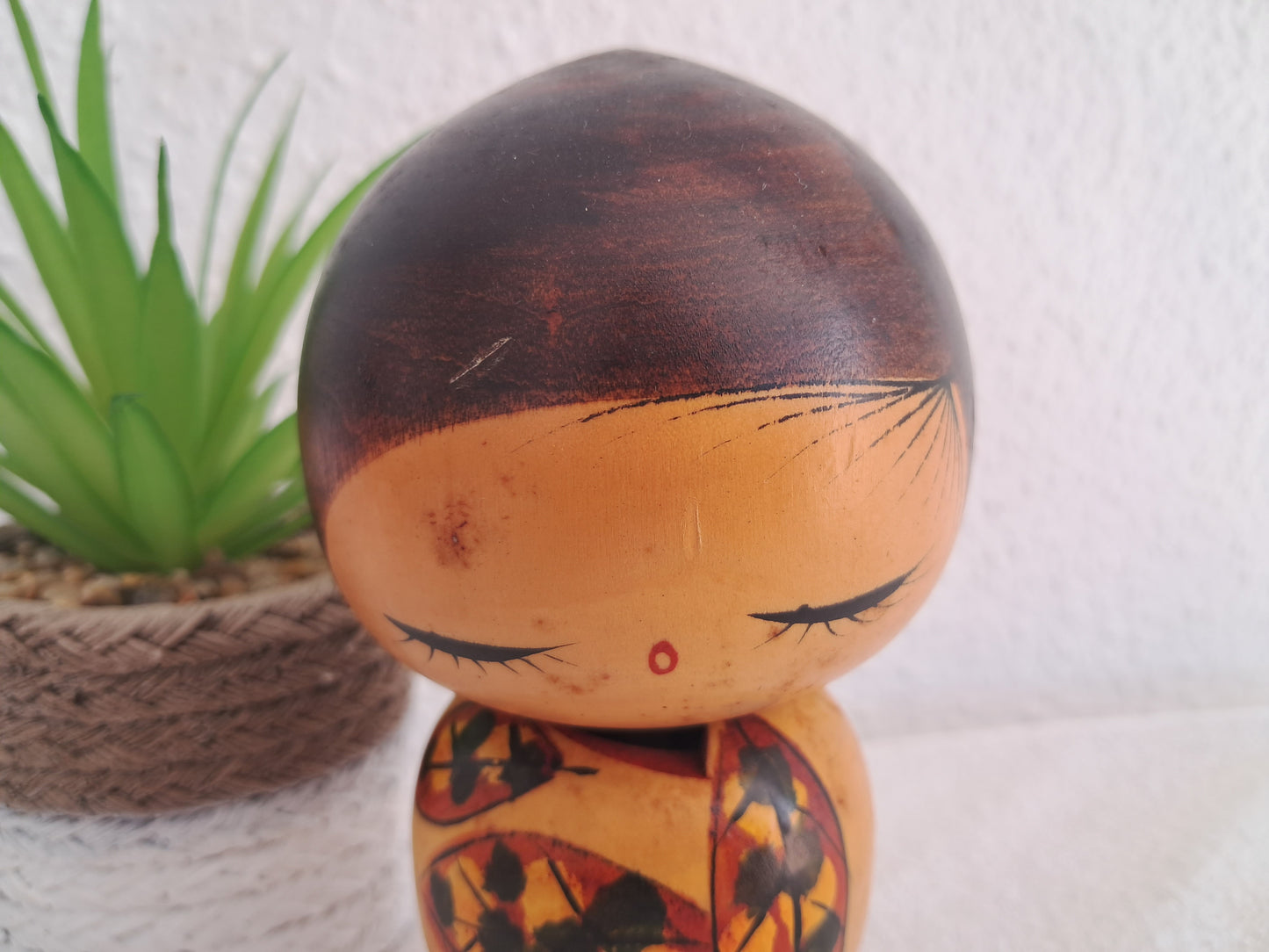 Rare kokeshi by female artisan Chie Tamura