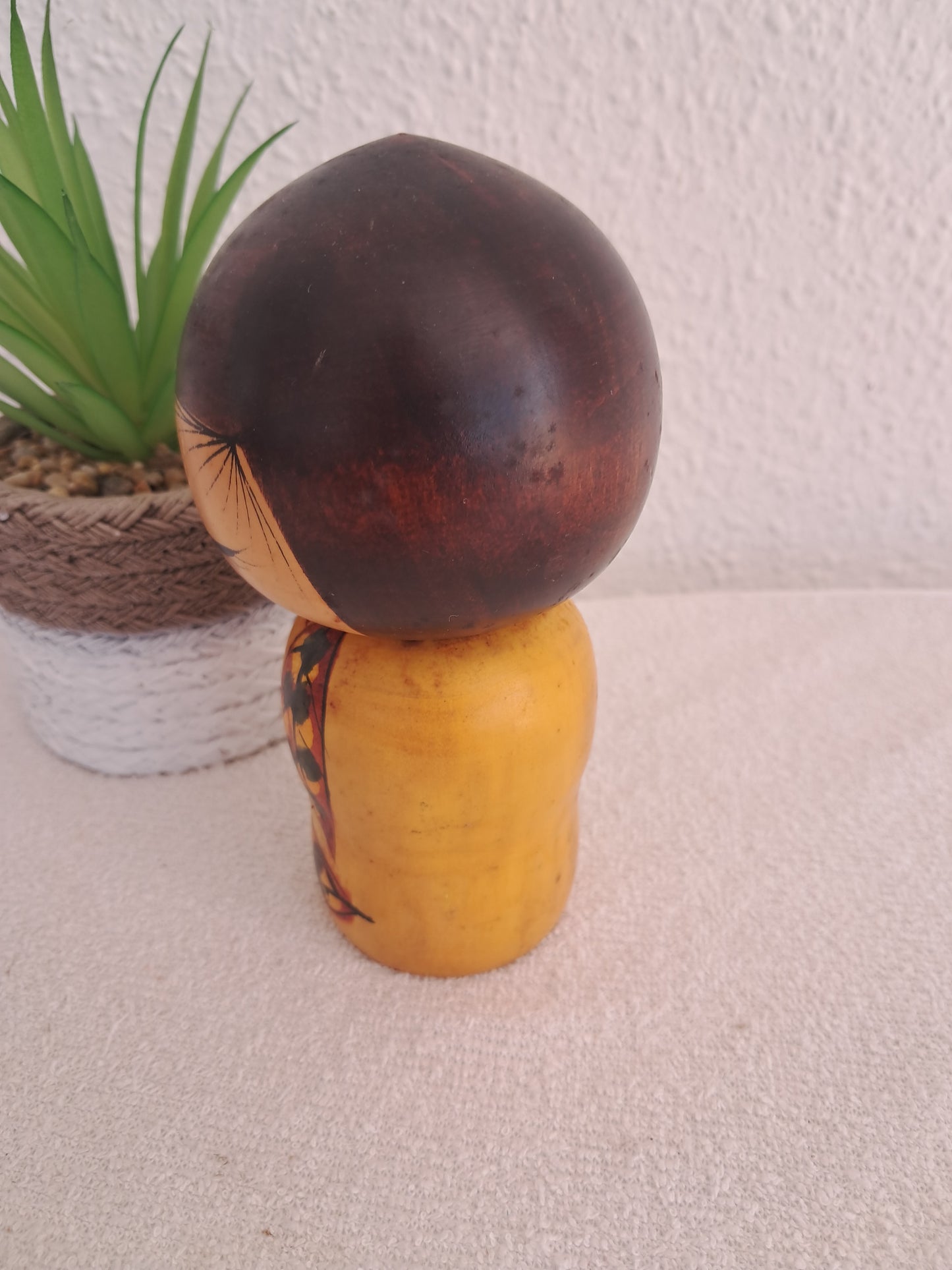 Rare kokeshi by female artisan Chie Tamura