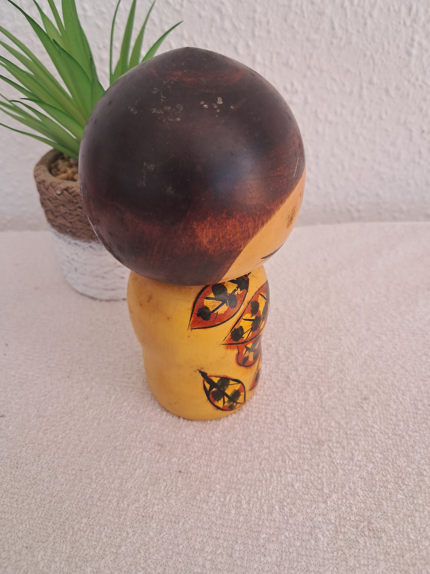 Rare kokeshi by female artisan Chie Tamura