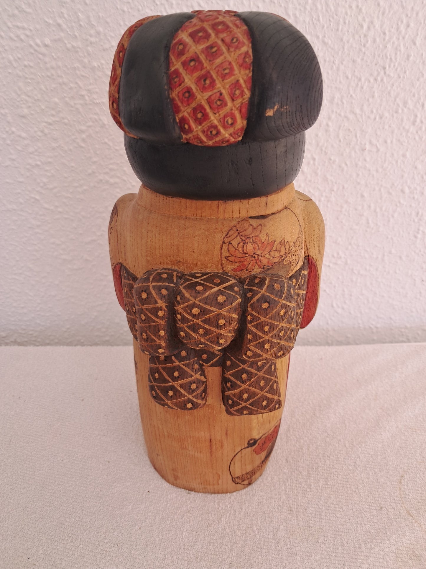 Exclusive large Kokeshi made by Yuko Yamazaki (1956-) Award winning kokeshi!! Museum quality!