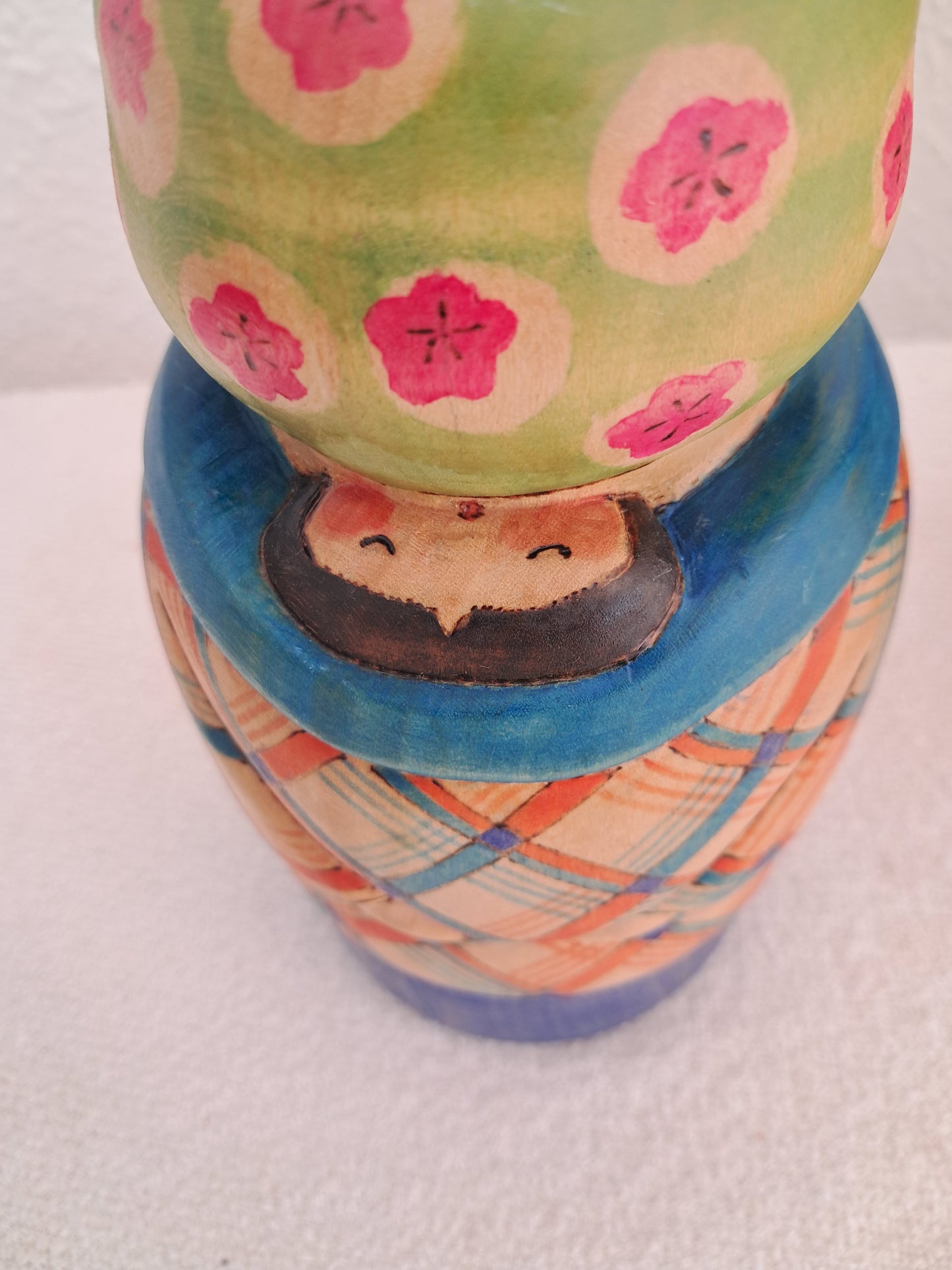 Exclusive Kokeshi made by Yuko Yamazaki (1956-) - "Babysitter"