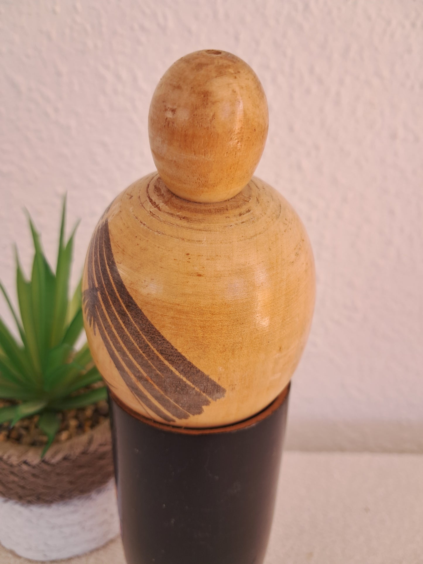 Vintage Sosaku Kokeshi made by Sato Suigai (1920-)