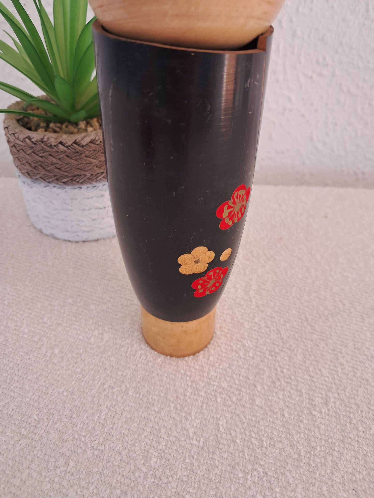 Vintage Sosaku Kokeshi made by Sato Suigai (1920-)