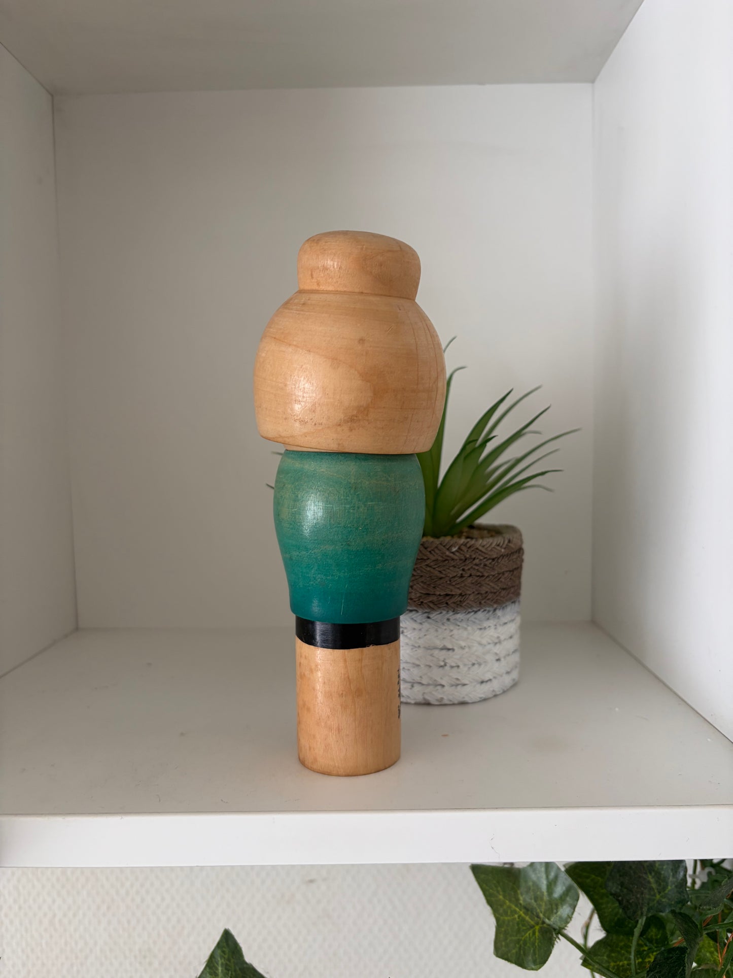 Vintage Sosaku kokeshi by Miyagawa Kunio (1933-)