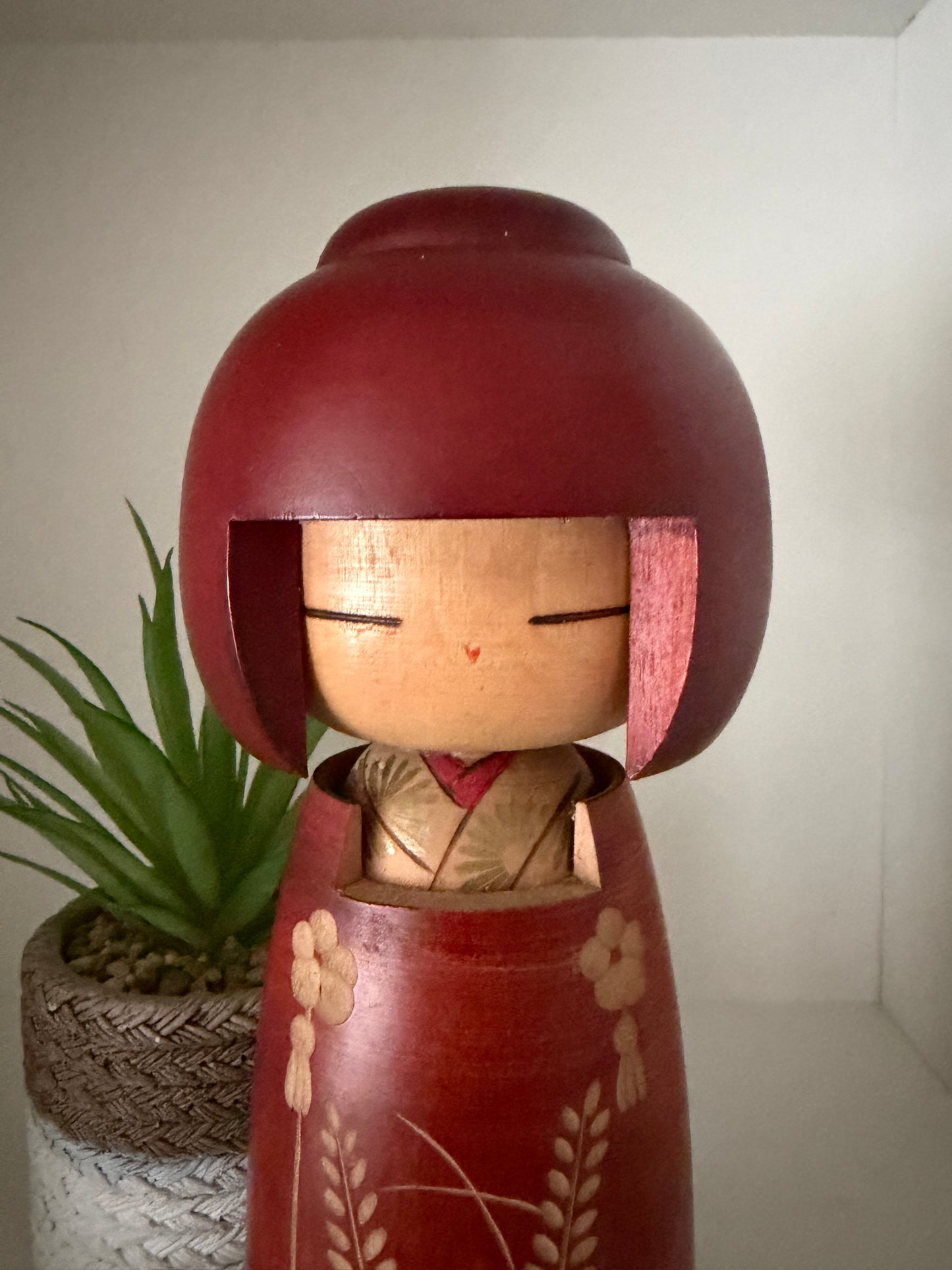 Vintage Sosaku kokeshi by Sato Suigai (1920-)