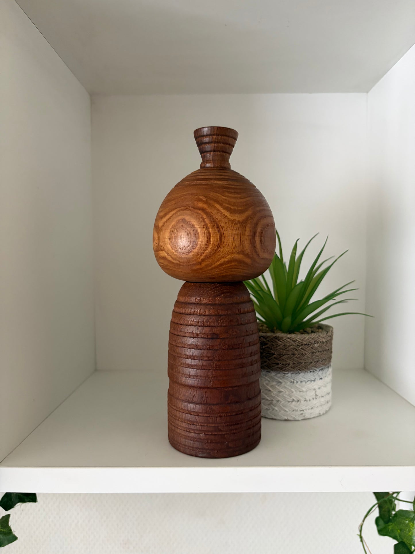 Vintage Sosaku kokeshi by Sanpei Yamanaka (1926-2012)