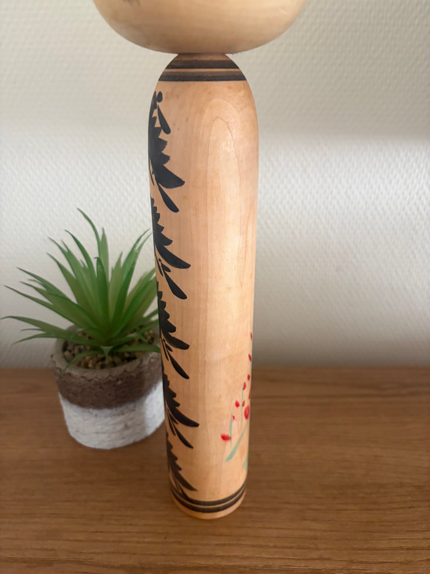 Vintage Monochrome Togatta kokeshi by Sato Fumio