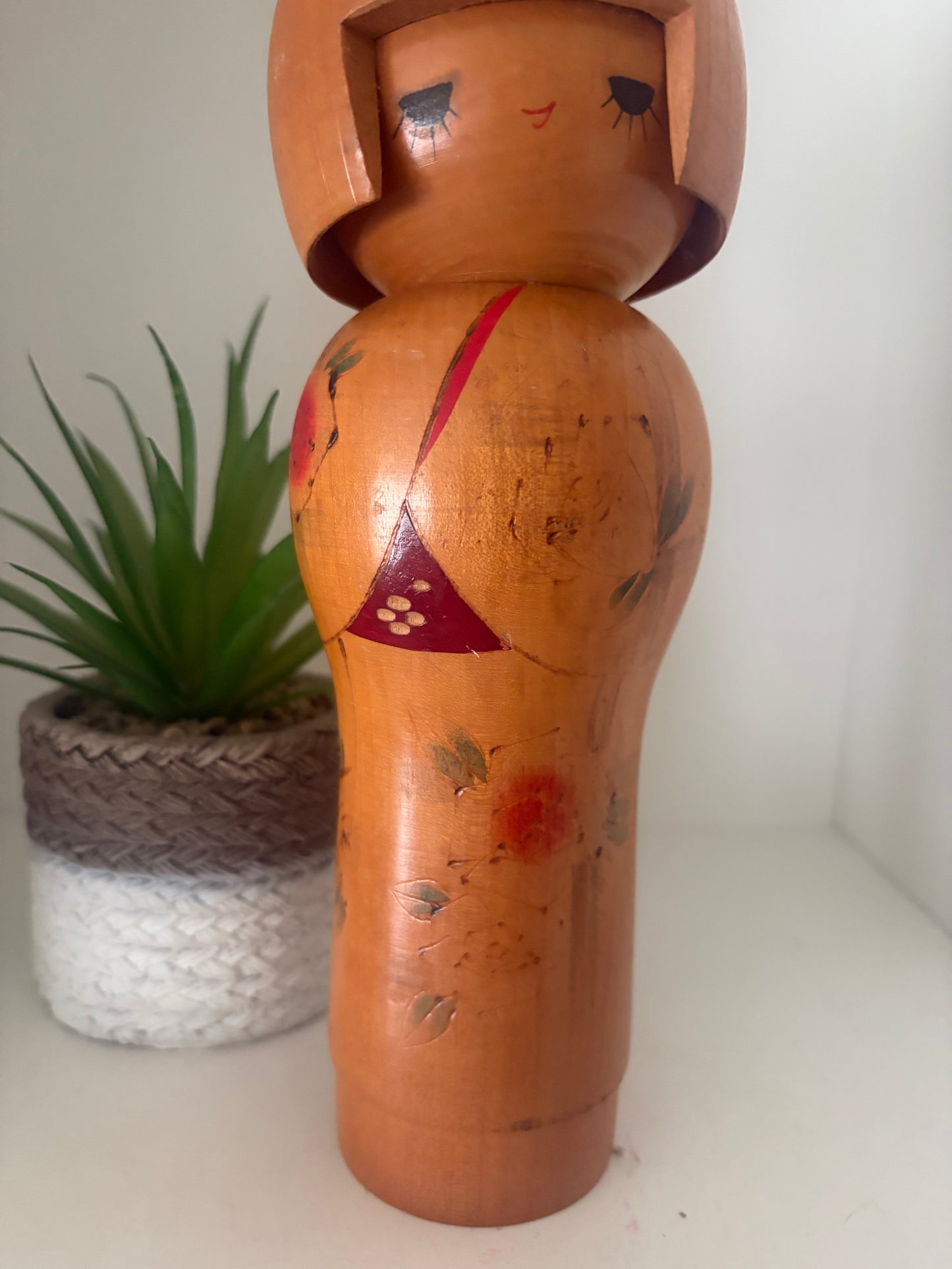 Vintage Sosaku kokeshi by Kishi Sadao (1932-1998)