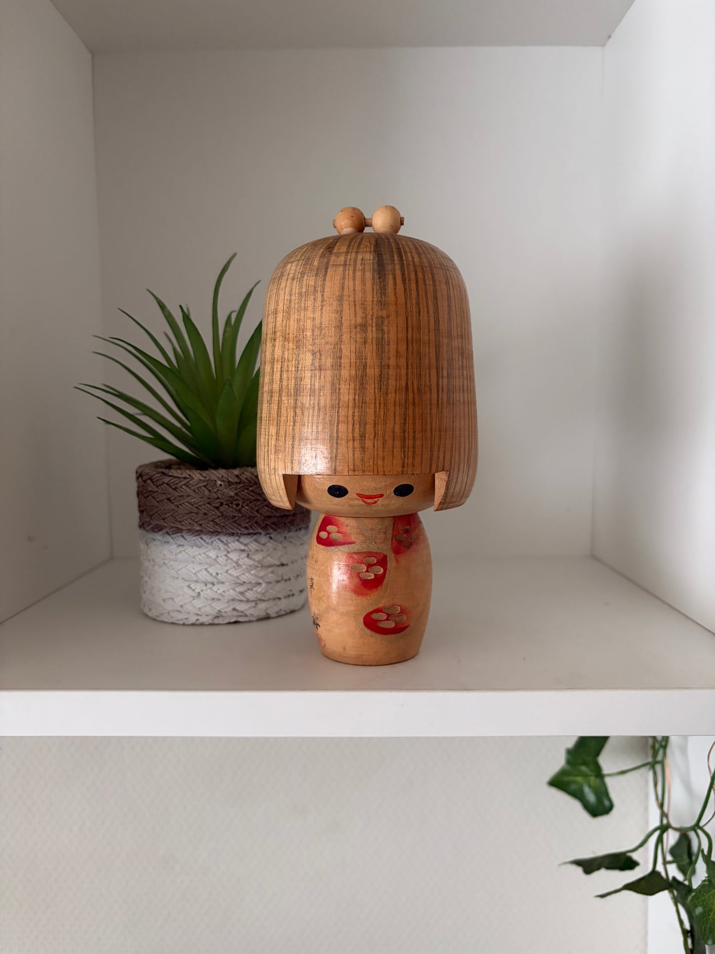 Rare vintage Sosaku kokeshi by Inosuke Kobayashi (1931-)