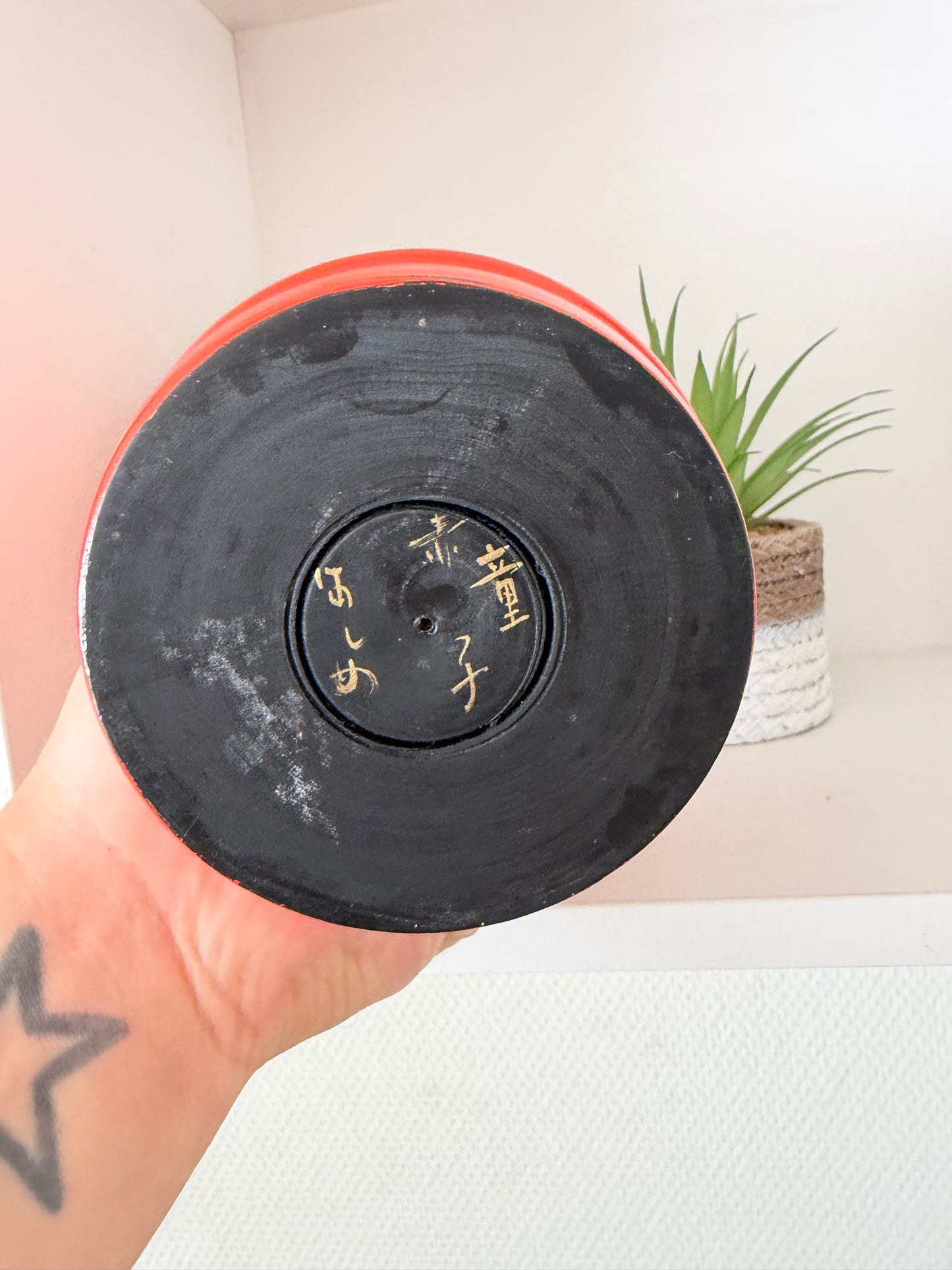 Exclusive vintage Sosaku kokeshi by Takahashi Hashime (1918-2002)