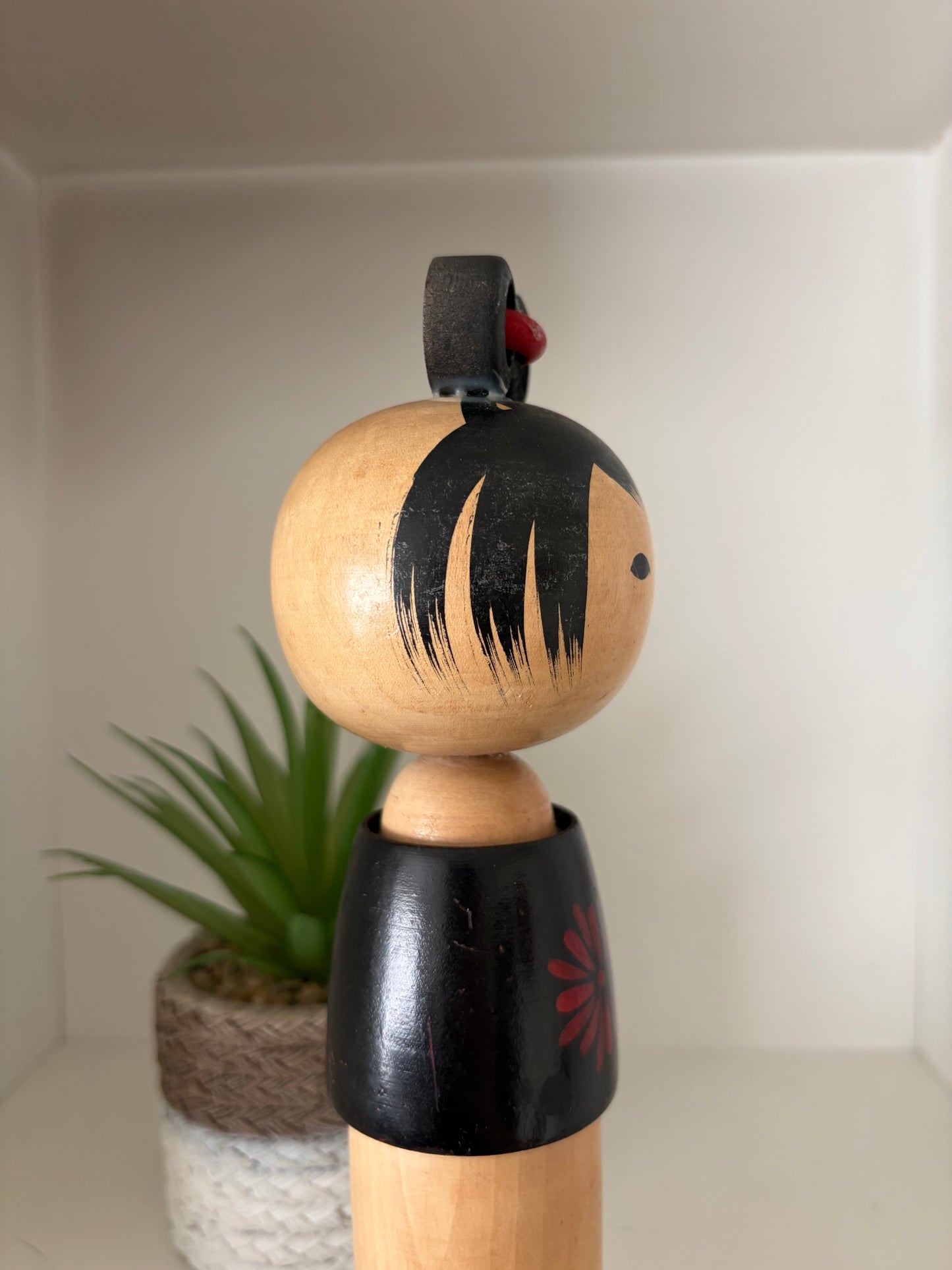Lovely vintage Sosaku kokeshi by Fujiko