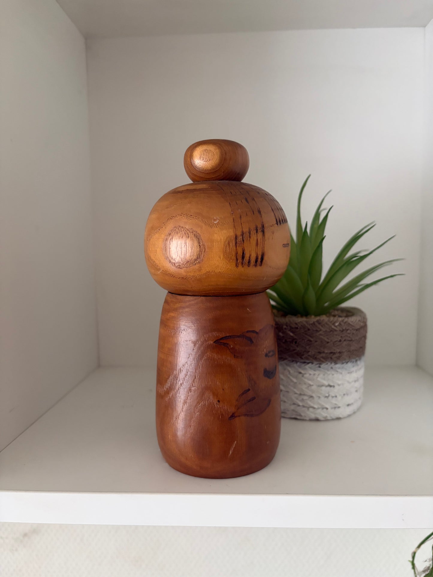 Vintage Sosaku kokeshi made by Kazuo Takamizawa (1927-)