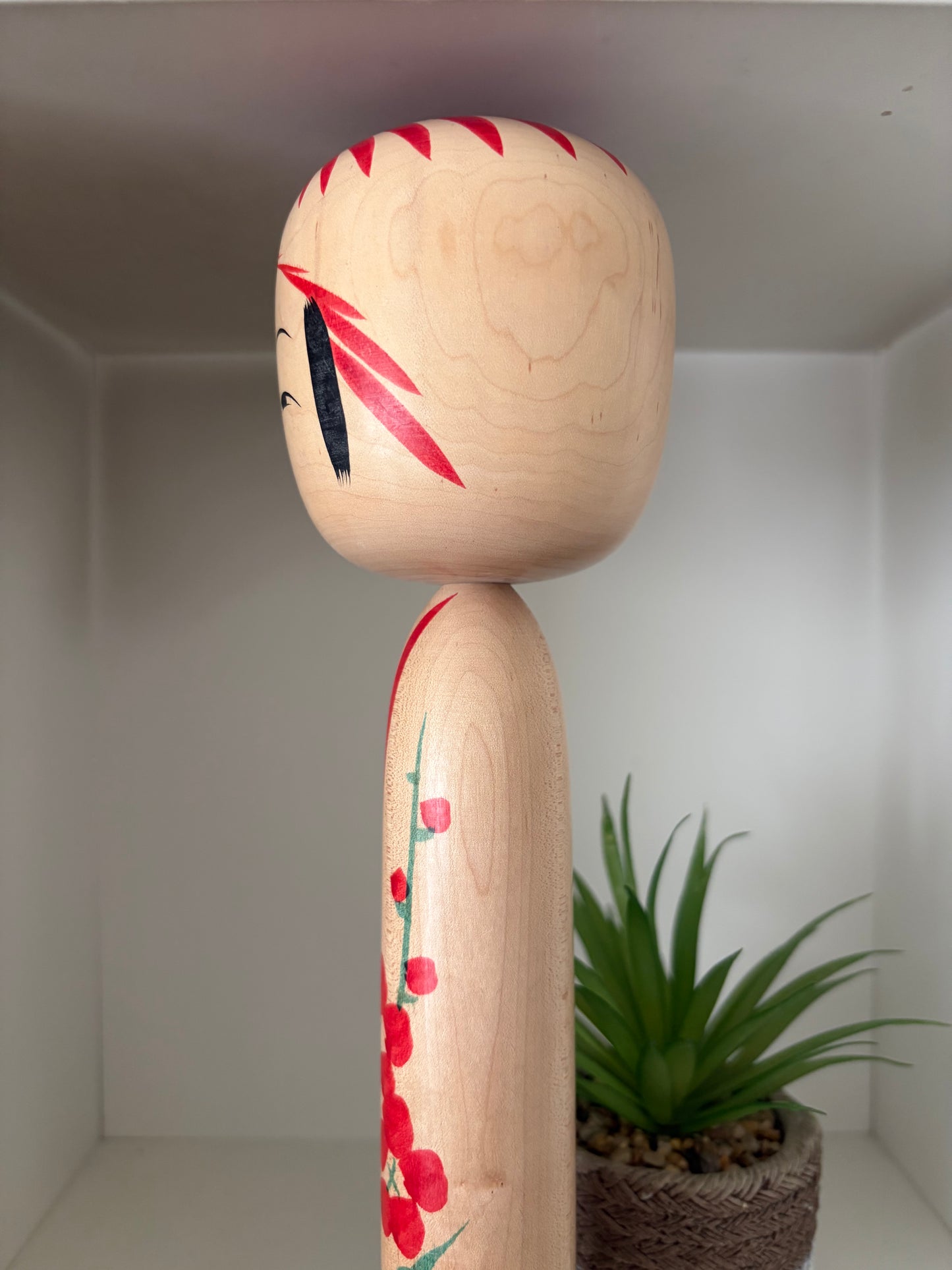 Lovely vintage Togatta kokeshi by Sato Tomio
