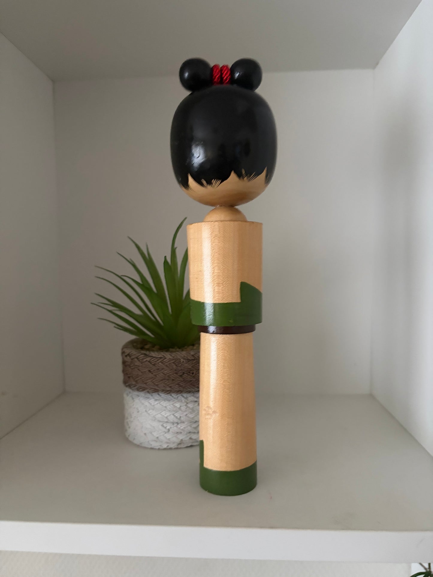 Vintage Sosaku kokeshi by Misui