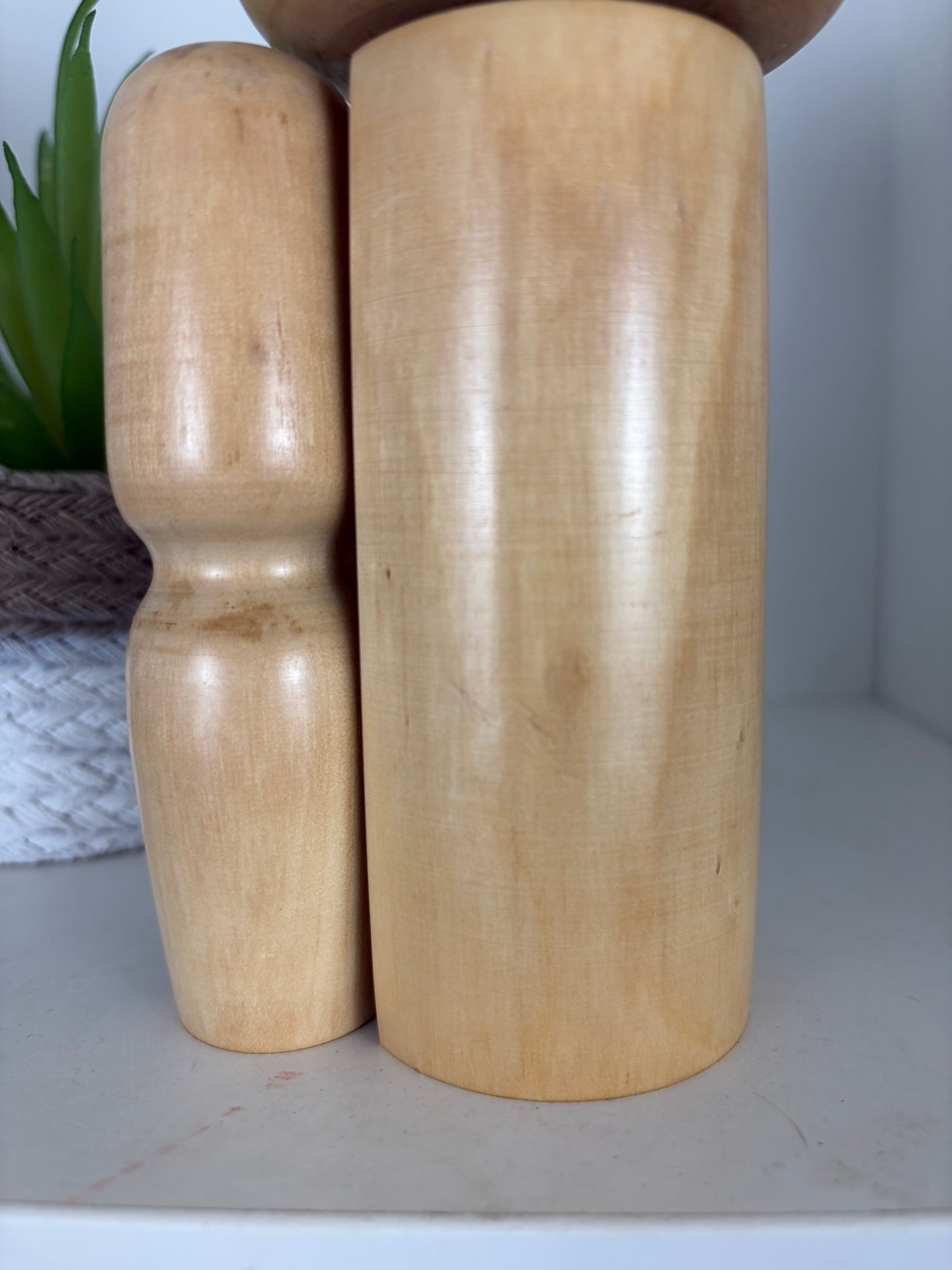 Rare Vintage Creative Kokeshi by renowned artisan Ikuyoshi Yokozuka - Mother and child