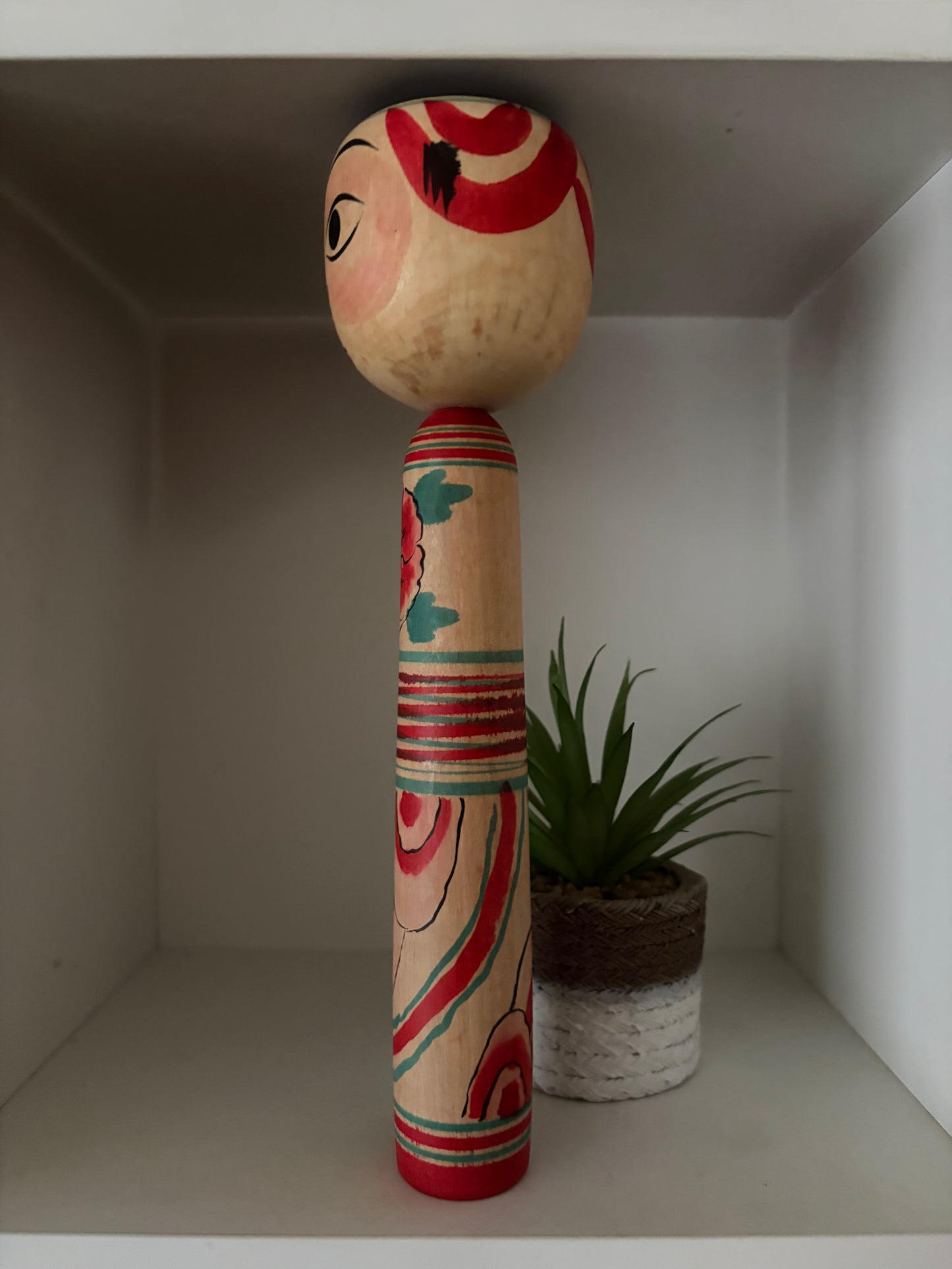 Vintage traditional Nakanosawa kokeshi by Seya Juji (1924–2004)